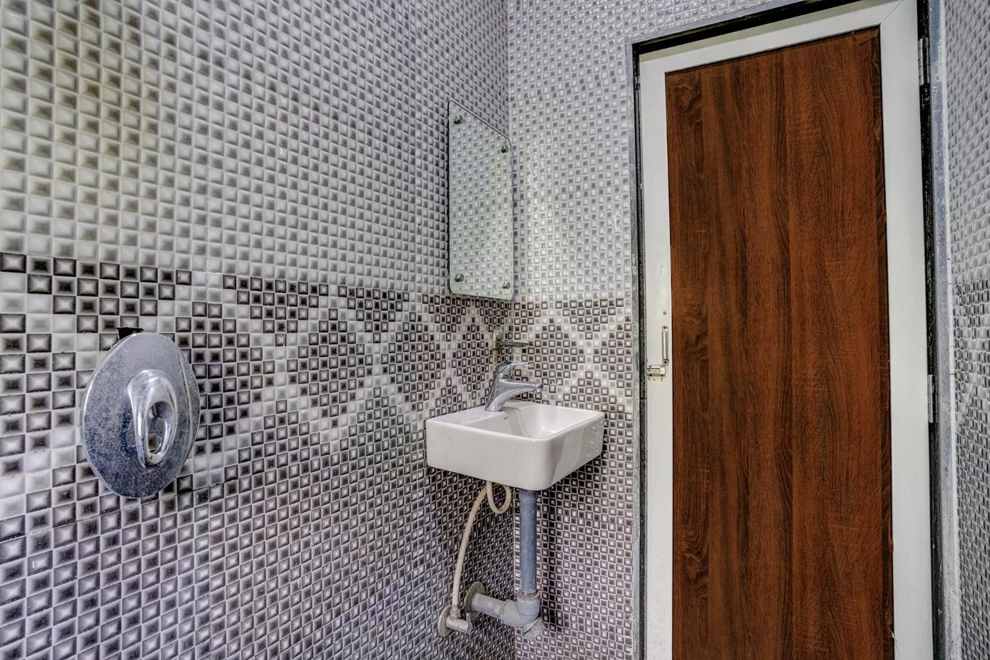 Bathroom in FabExpress Comfort stay - Nr Mumbai International Airport