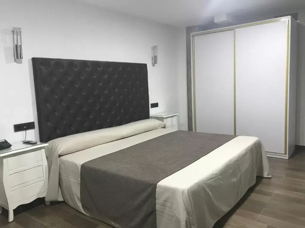 Double or Twin Room - single occupancy in Hotel Julián Double or Twin Room - single occupancy in Hotel Julián