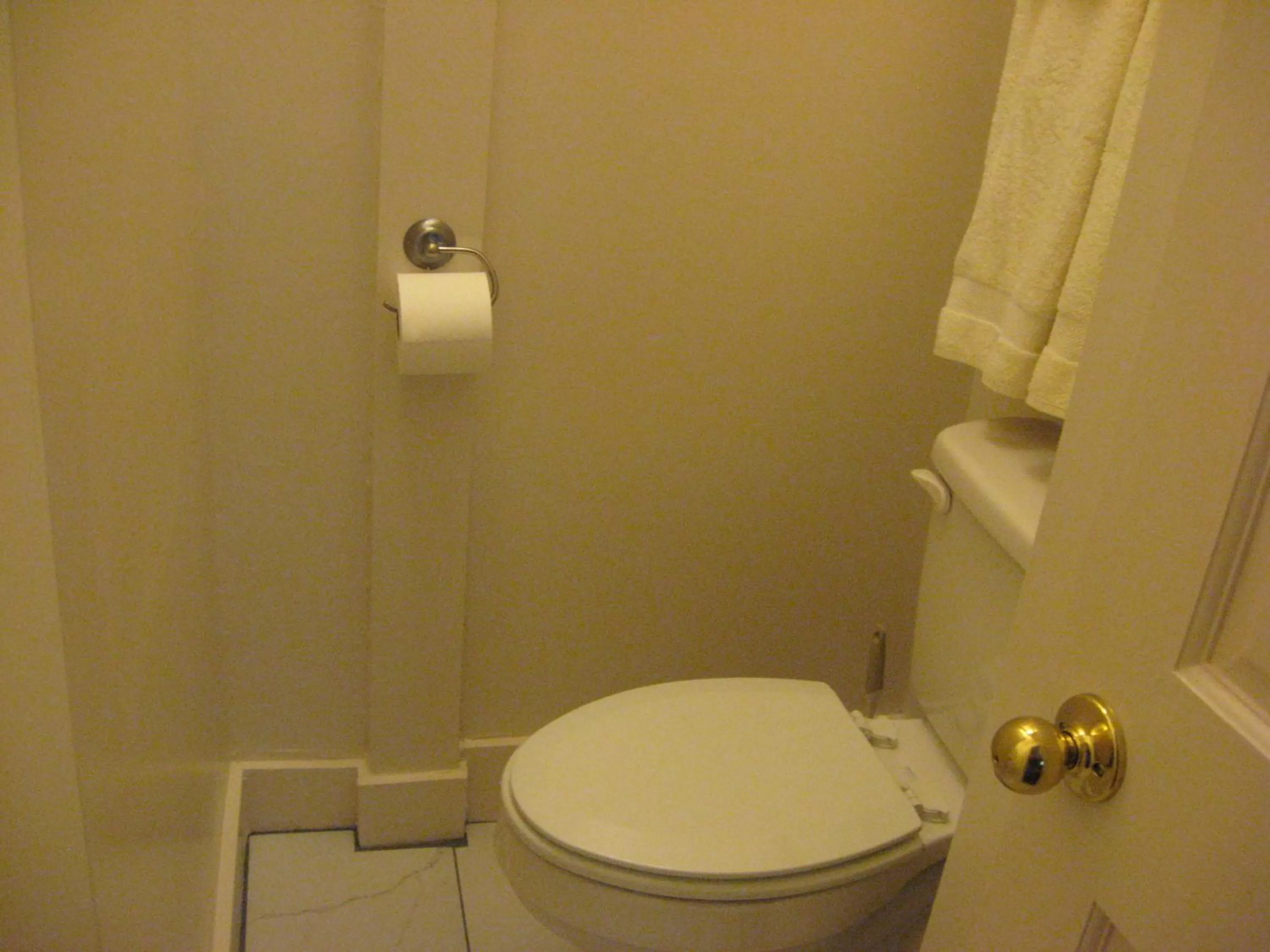 Bathroom in Bayberry House Bed and Breakfast