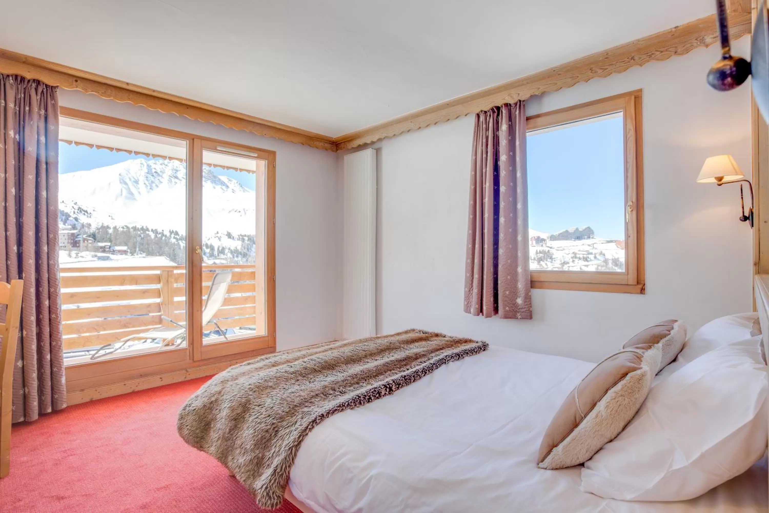 Bedroom in Le Vancouver