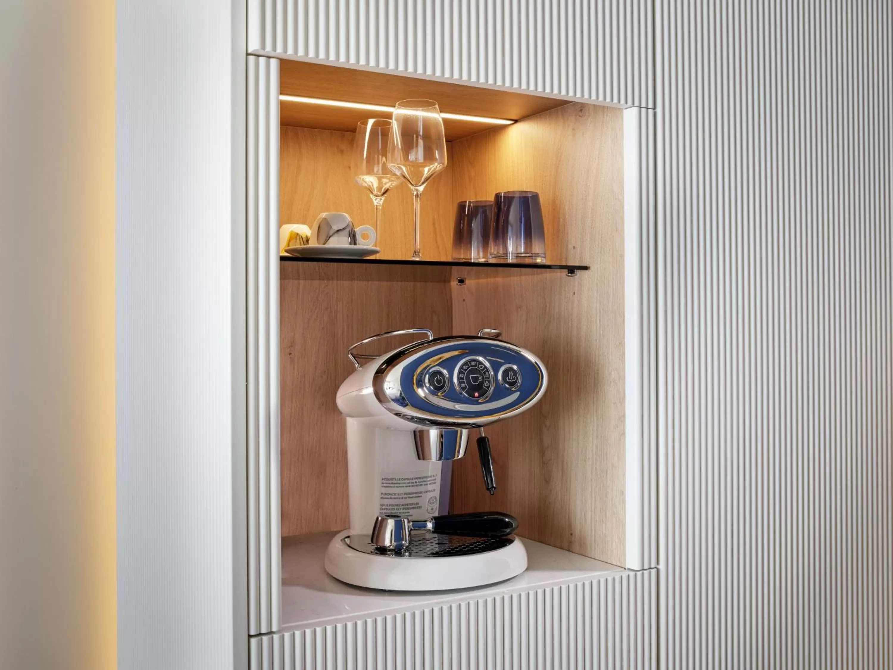 Coffee/tea facilities in Grand Hotel Brioni Pula, A Radisson Collection Hotel