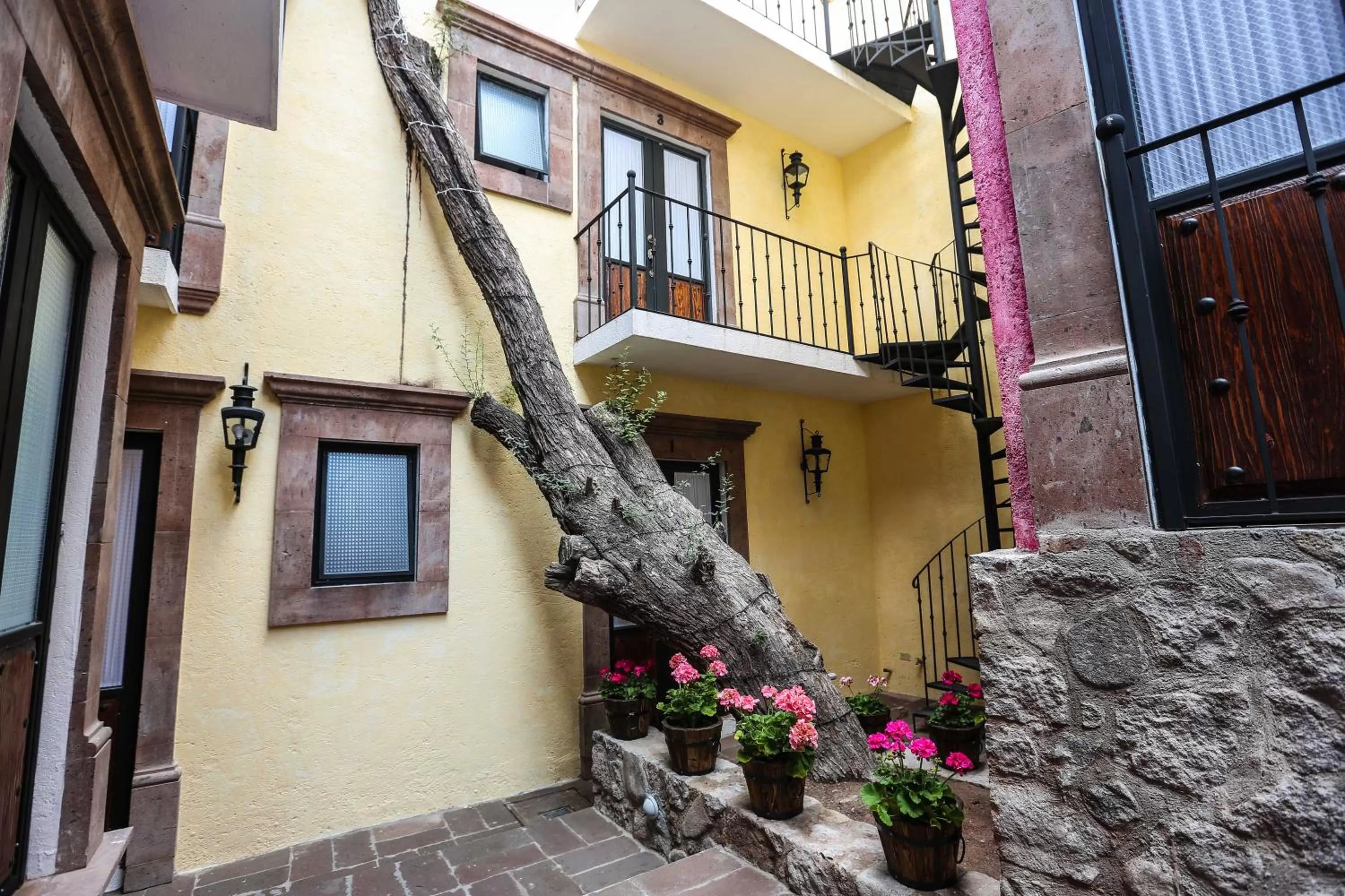 Balcony/Terrace in El mesón del Quijote