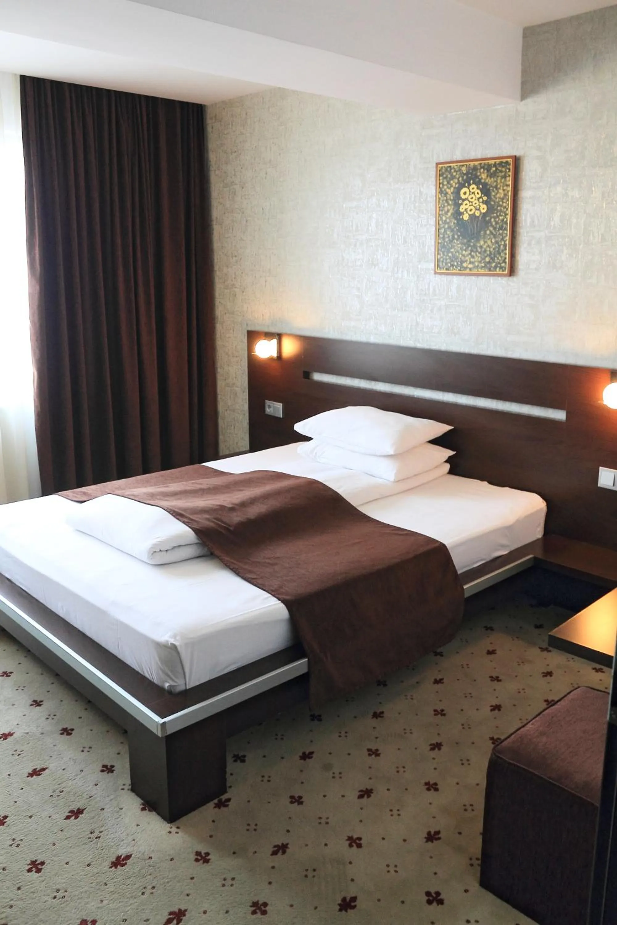 Bed in Hotel Premier