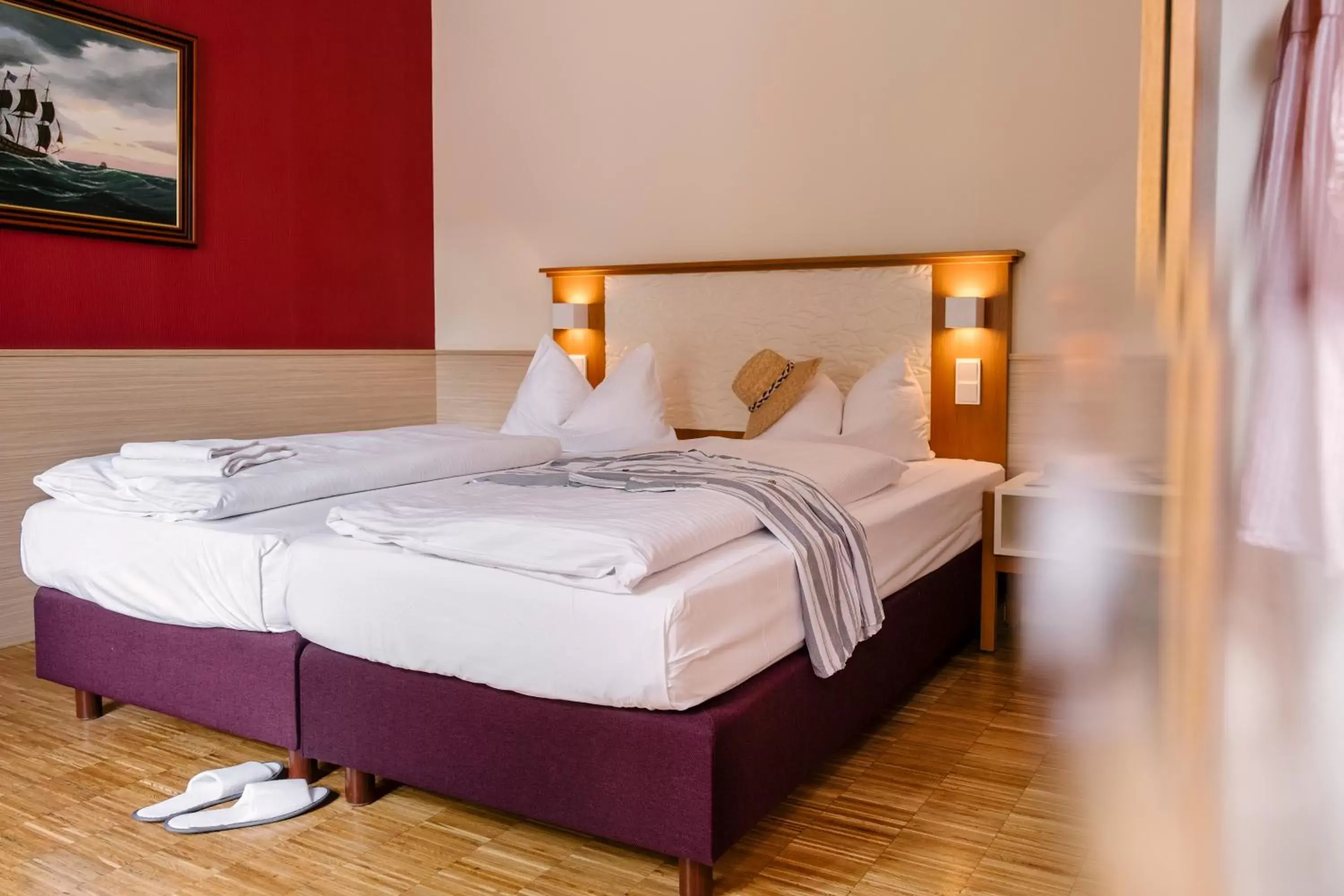 Standard Double Room - single occupancy - Villa Exclusiv in Hotel am Jungfernstieg Standard Double Room - single occupancy - Villa Exclusiv in Hotel am Jungfernstieg