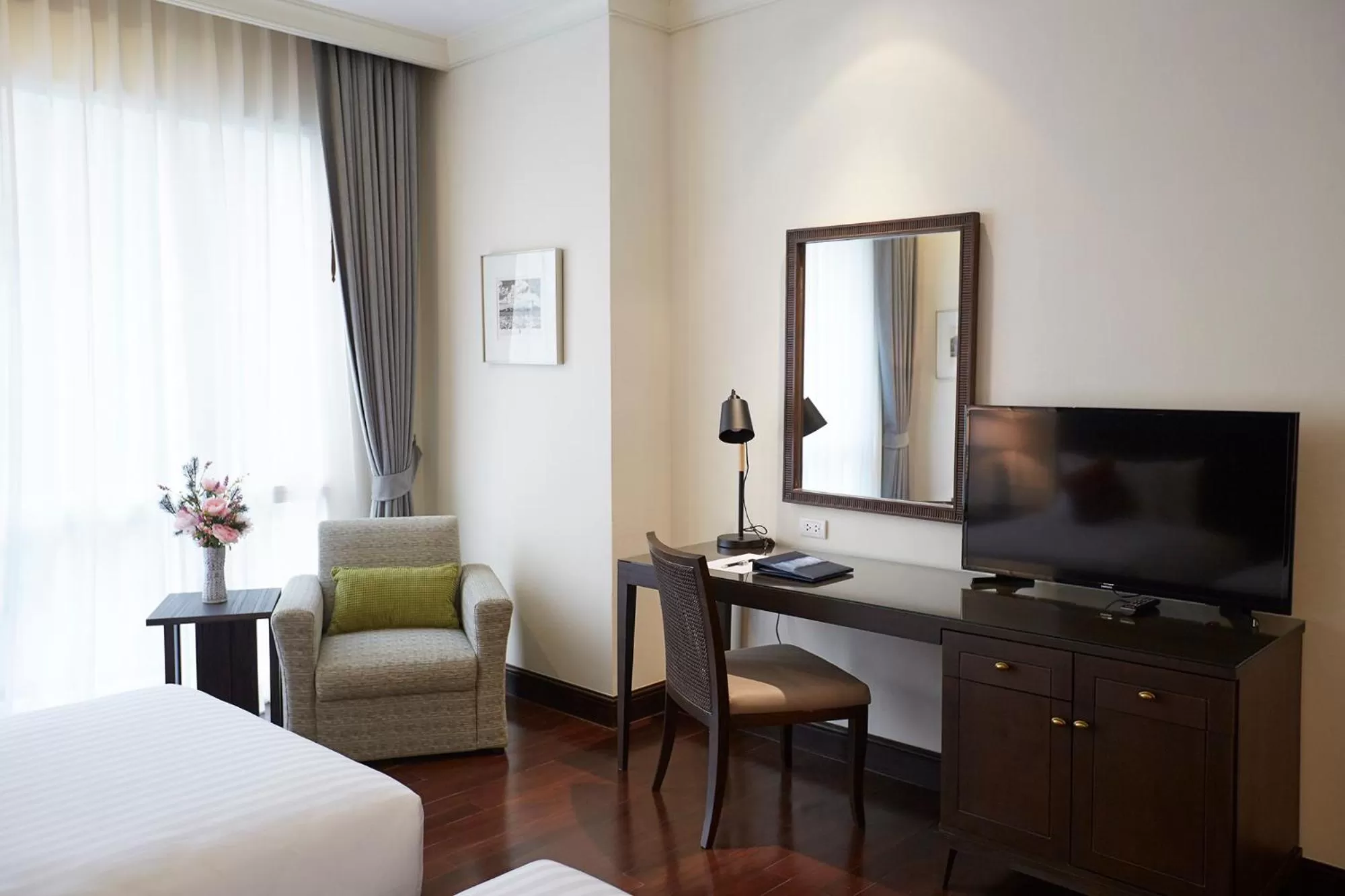 Bed in The Rose Residence, Bangkok