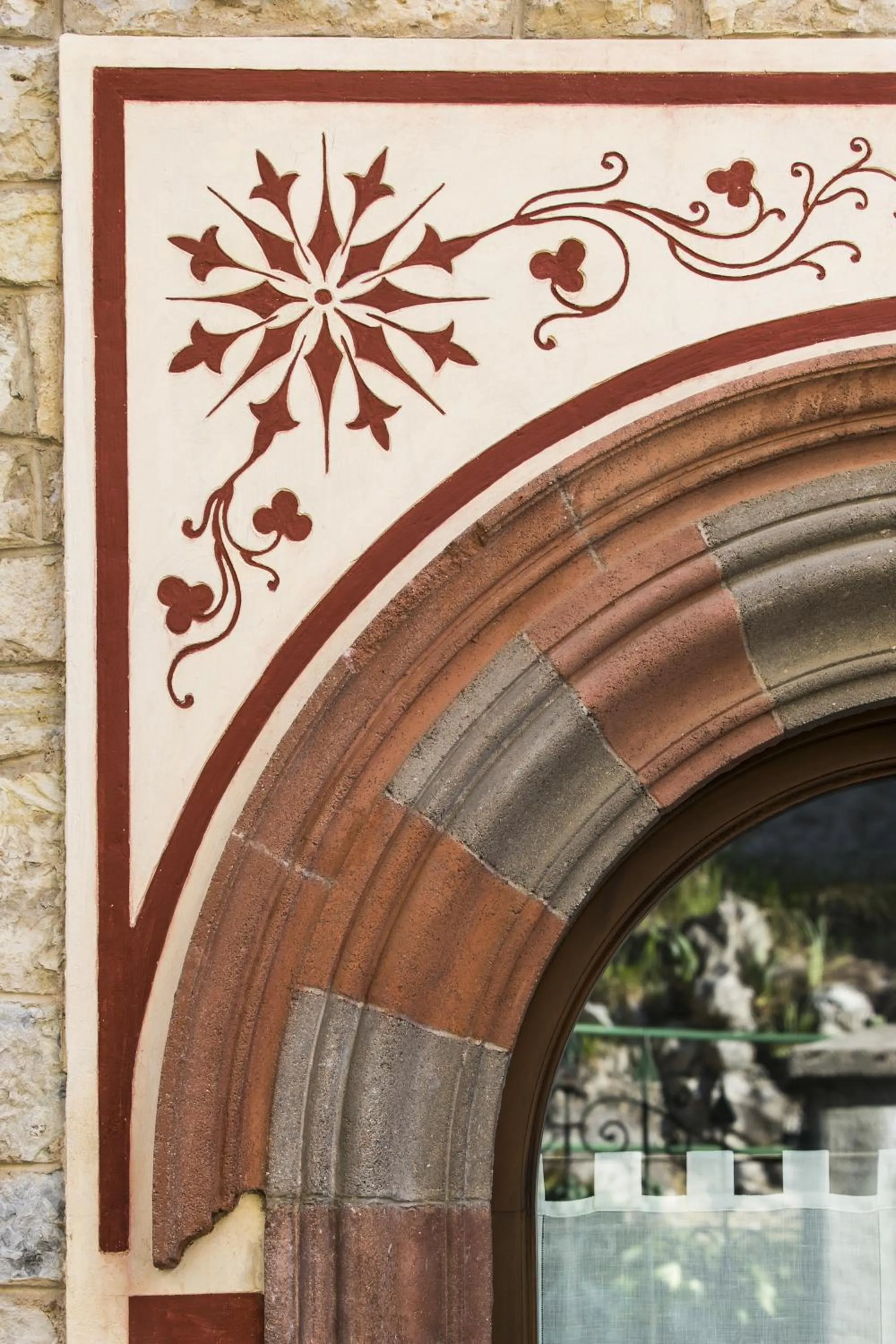 Decorative detail in Al Borducan Boutique Hotel
