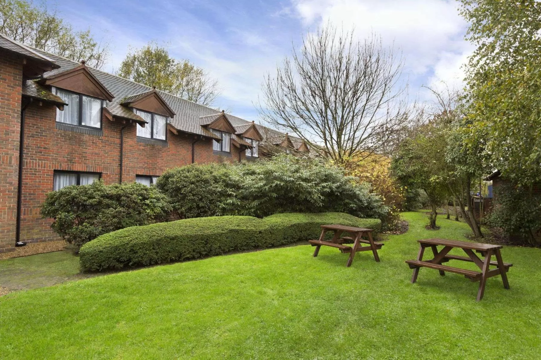 Facade/entrance in Days Inn Maidstone
