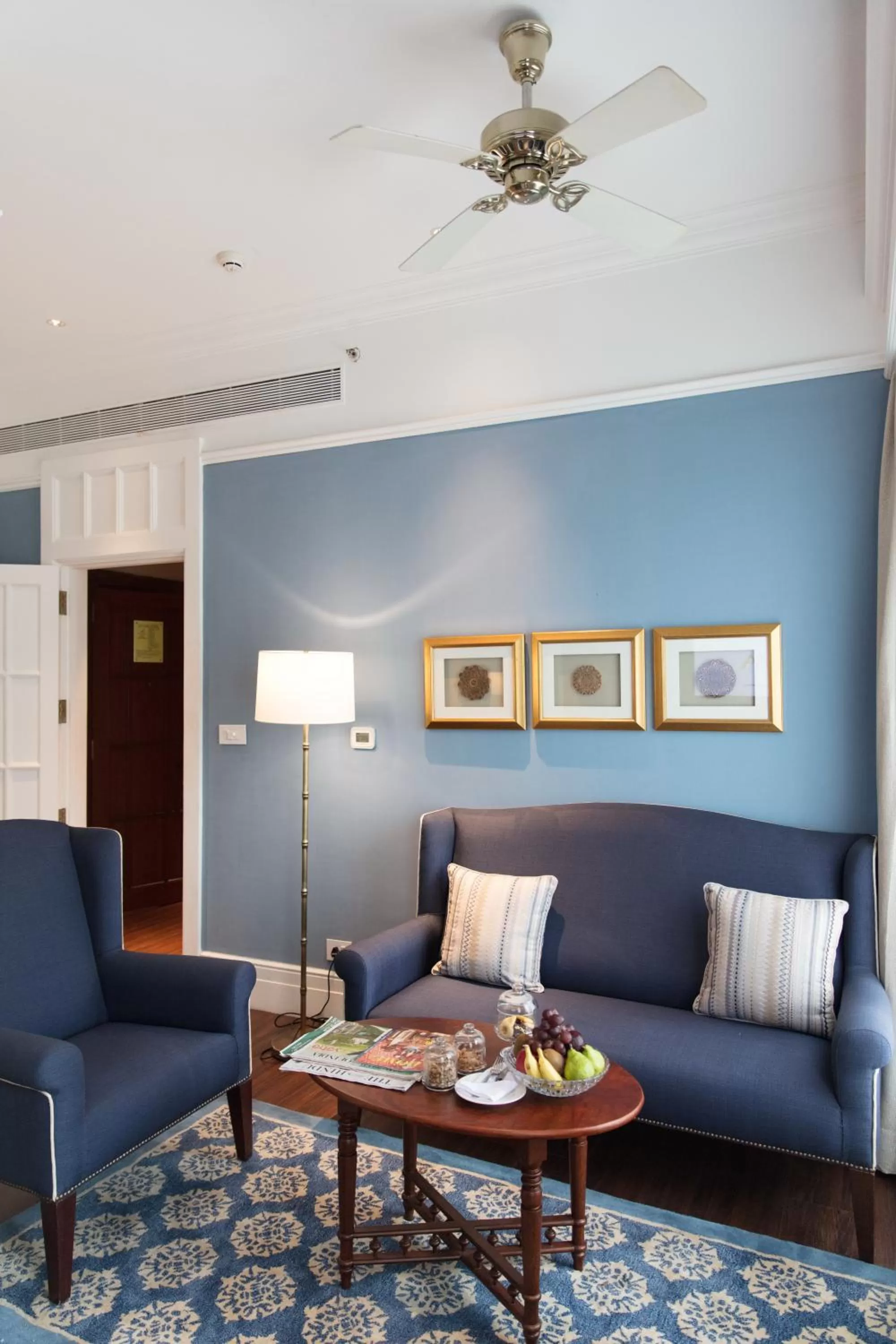 Living room in Taj Connemara, Chennai