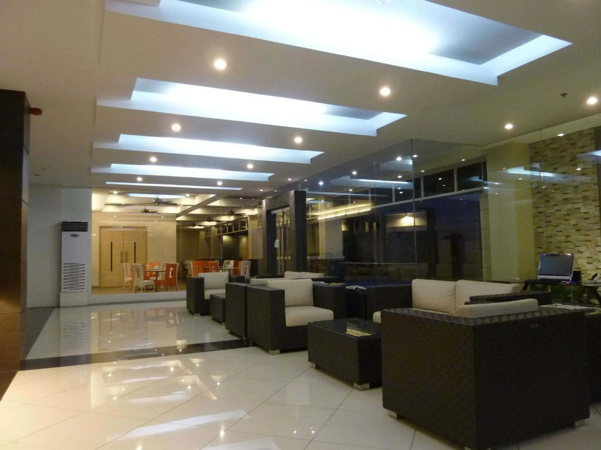 Lobby or reception in Circle Inn - Iloilo City Center