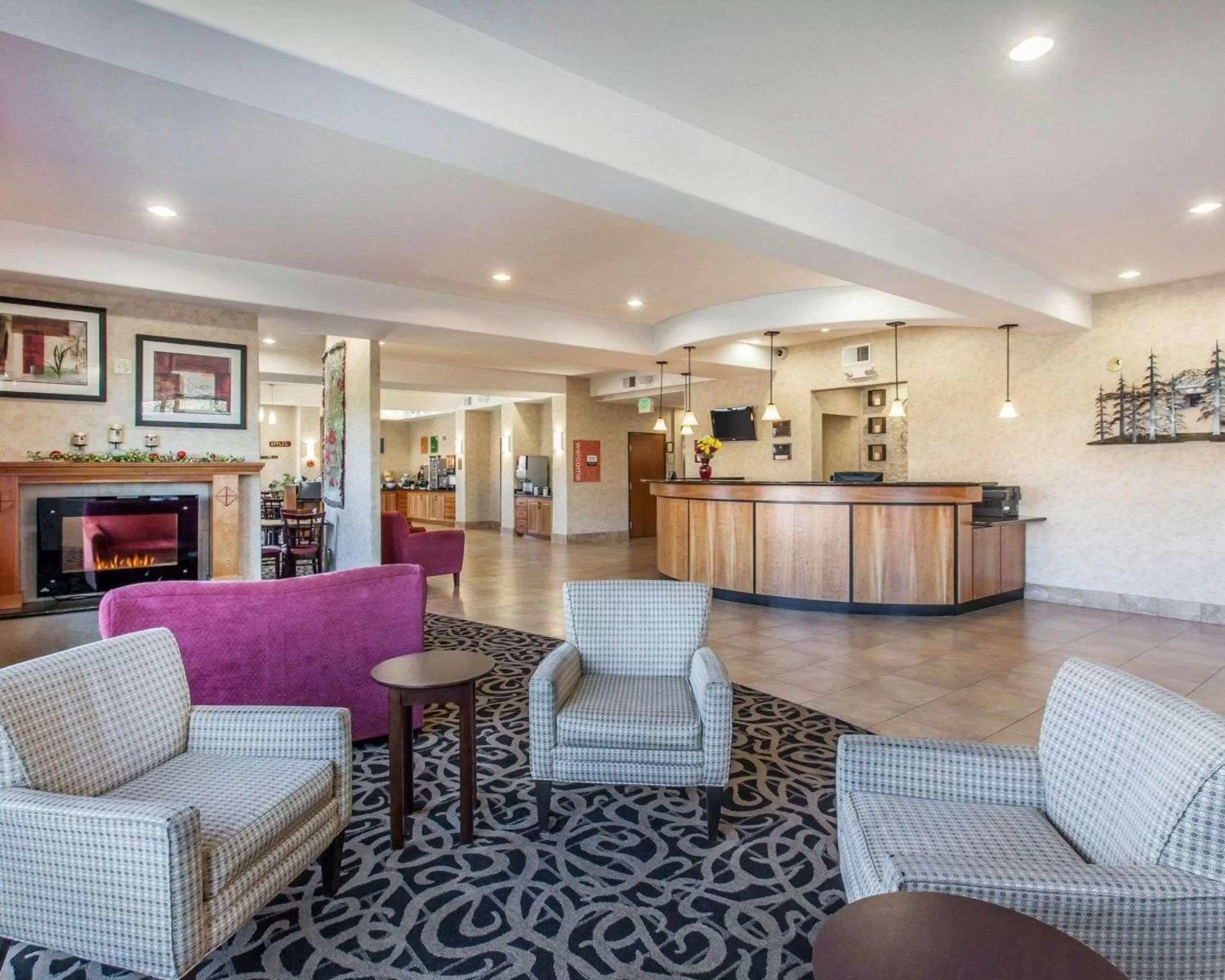 Lobby or reception in Comfort Suites Wenatchee Gateway