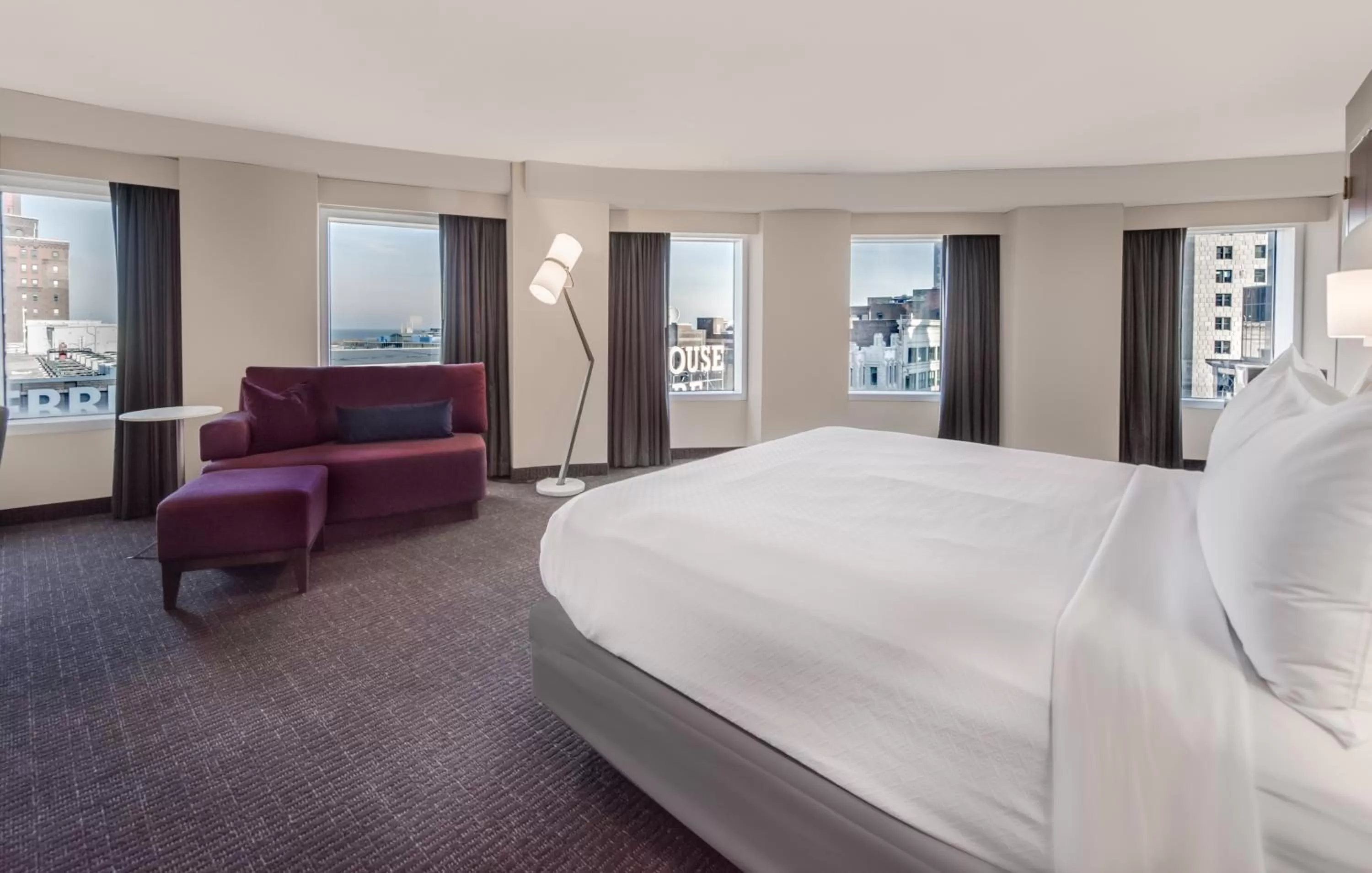 View (from property/room), Bed in Crowne Plaza Cleveland at Playhouse Square by IHG