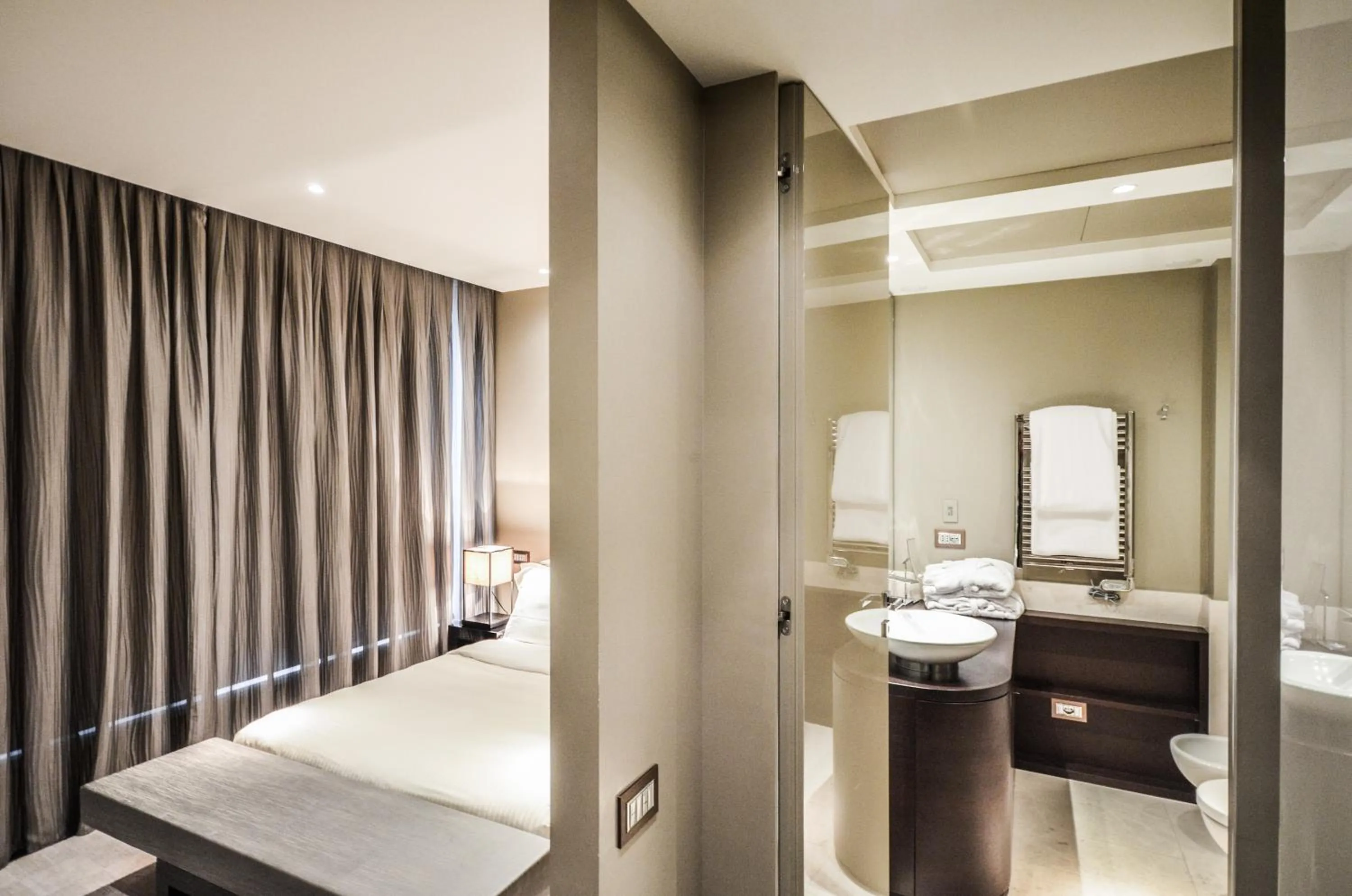 Photo of the whole room, Bed in Allegroitalia San Pietro All'Orto 6