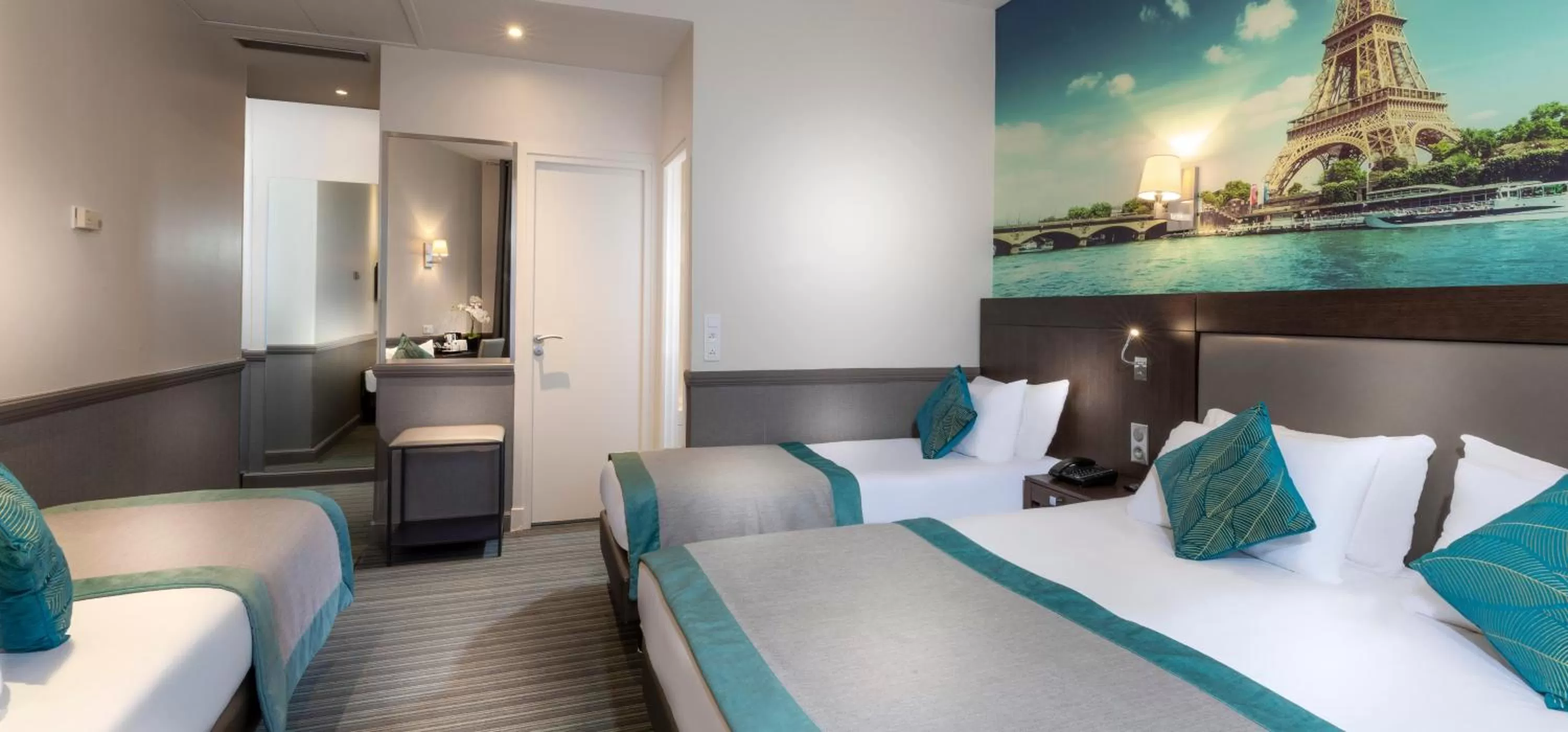 Bed in Elysées Ceramic