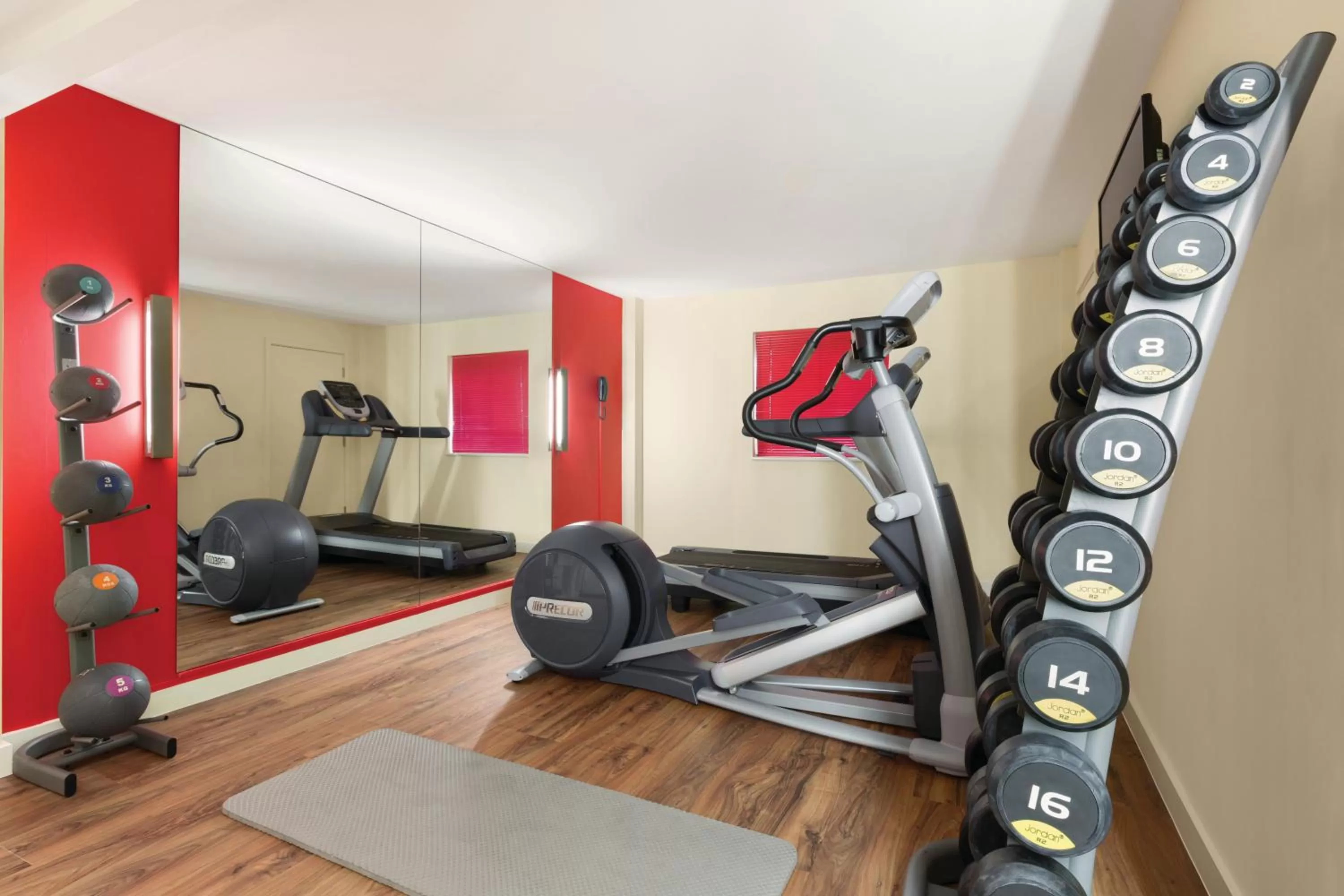 Fitness centre/facilities in Ramada London North