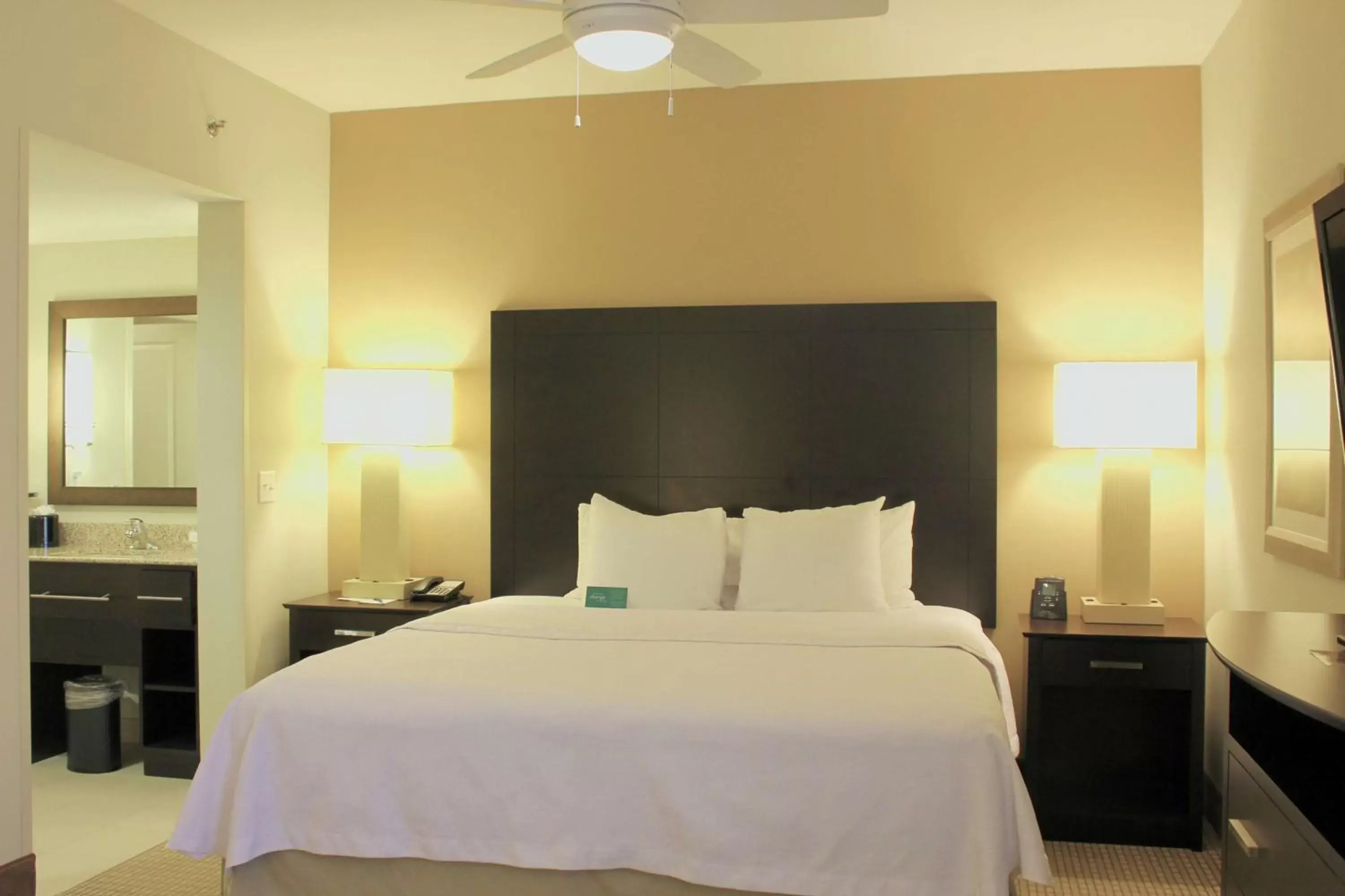 King Studio Suite - Hearing Access/Non-Smoking in Homewood Suites by Hilton Victoria King Studio Suite - Hearing Access/Non-Smoking in Homewood Suites by Hilton Victoria