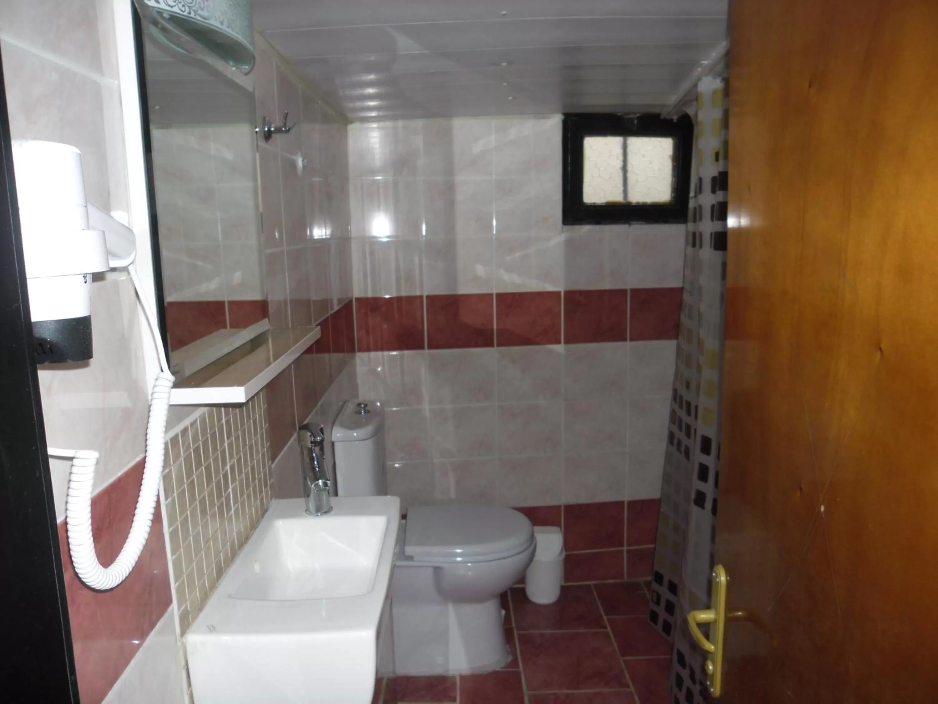 Bathroom in Olimpiyat Hotel Izmir