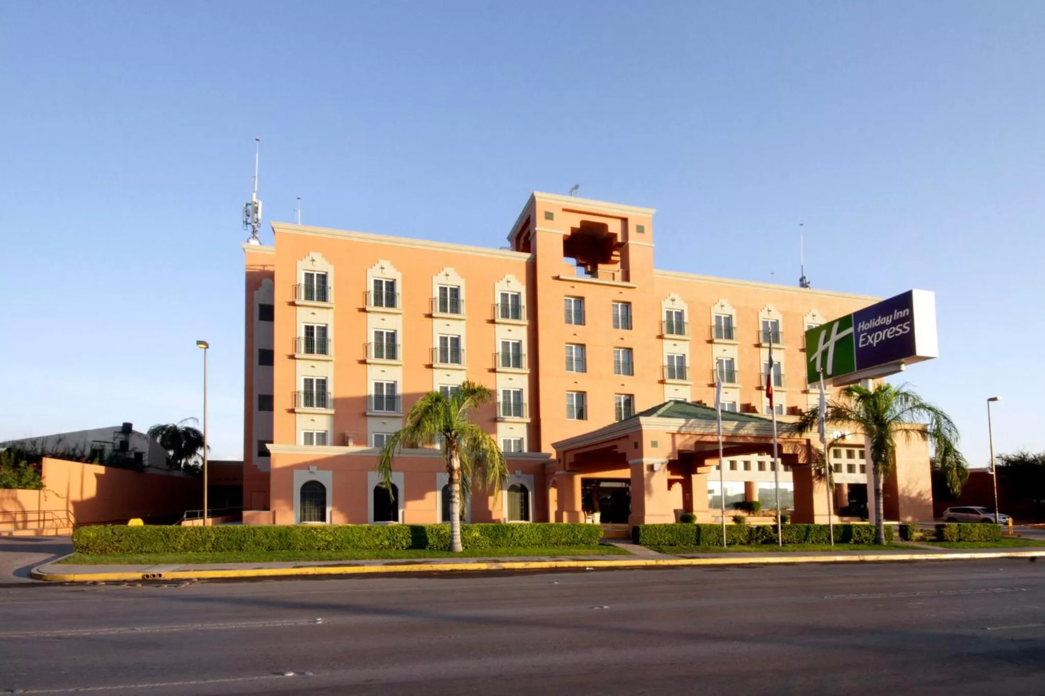Property building in Holiday Inn Express Torreon by IHG