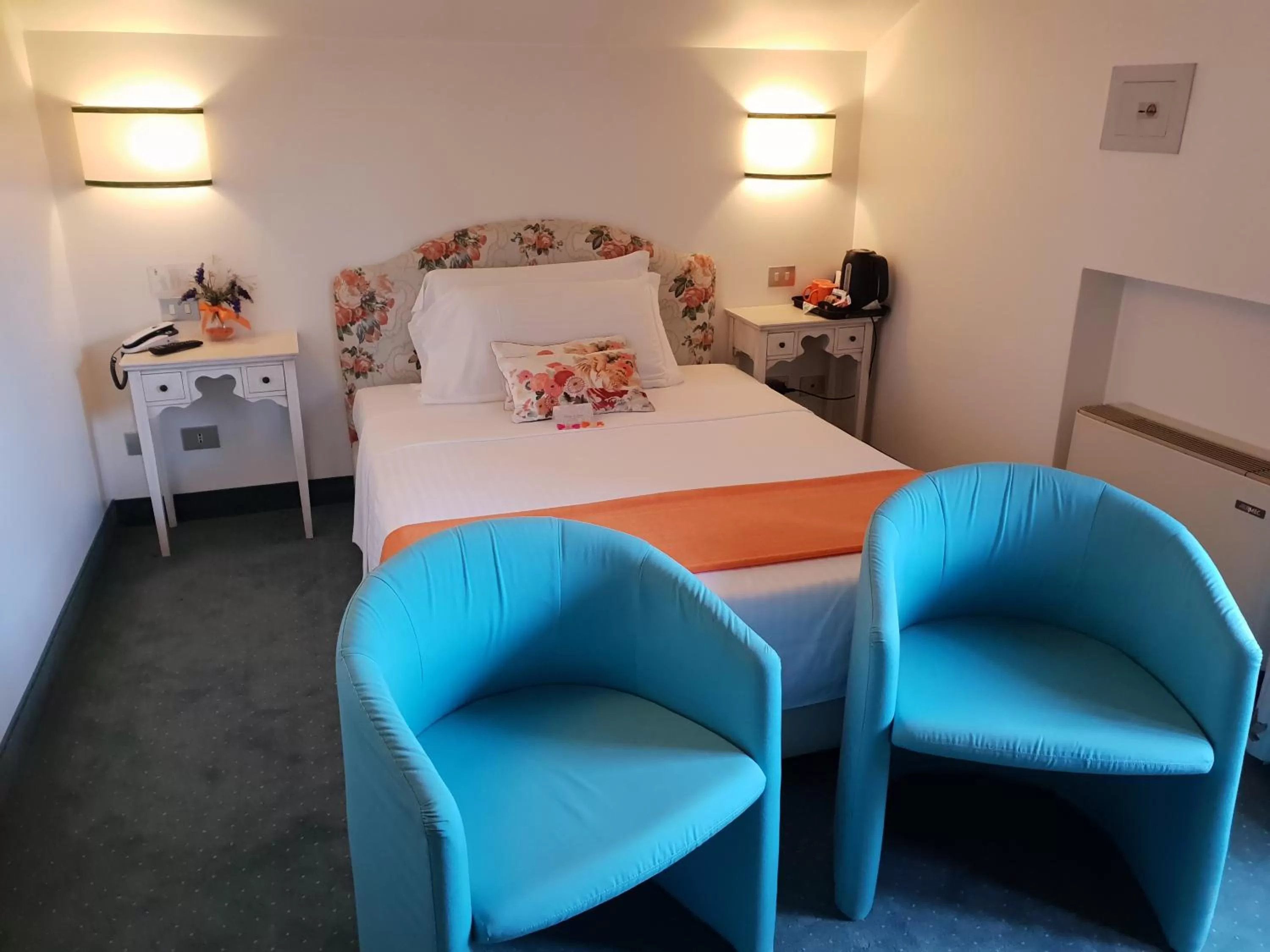 Bedroom, Bed in Albergo Al Moretto