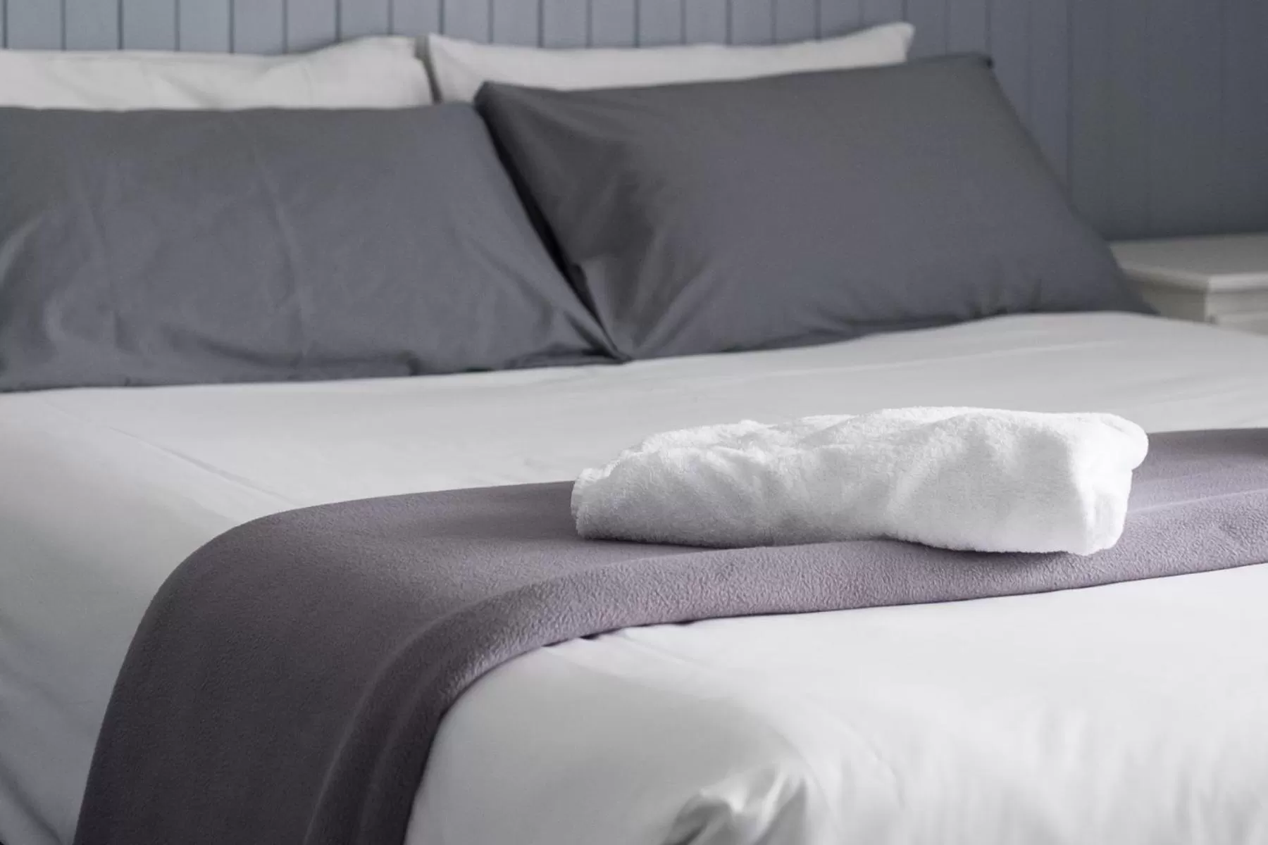 Bedroom, Bed in Central Motel Port Fairy