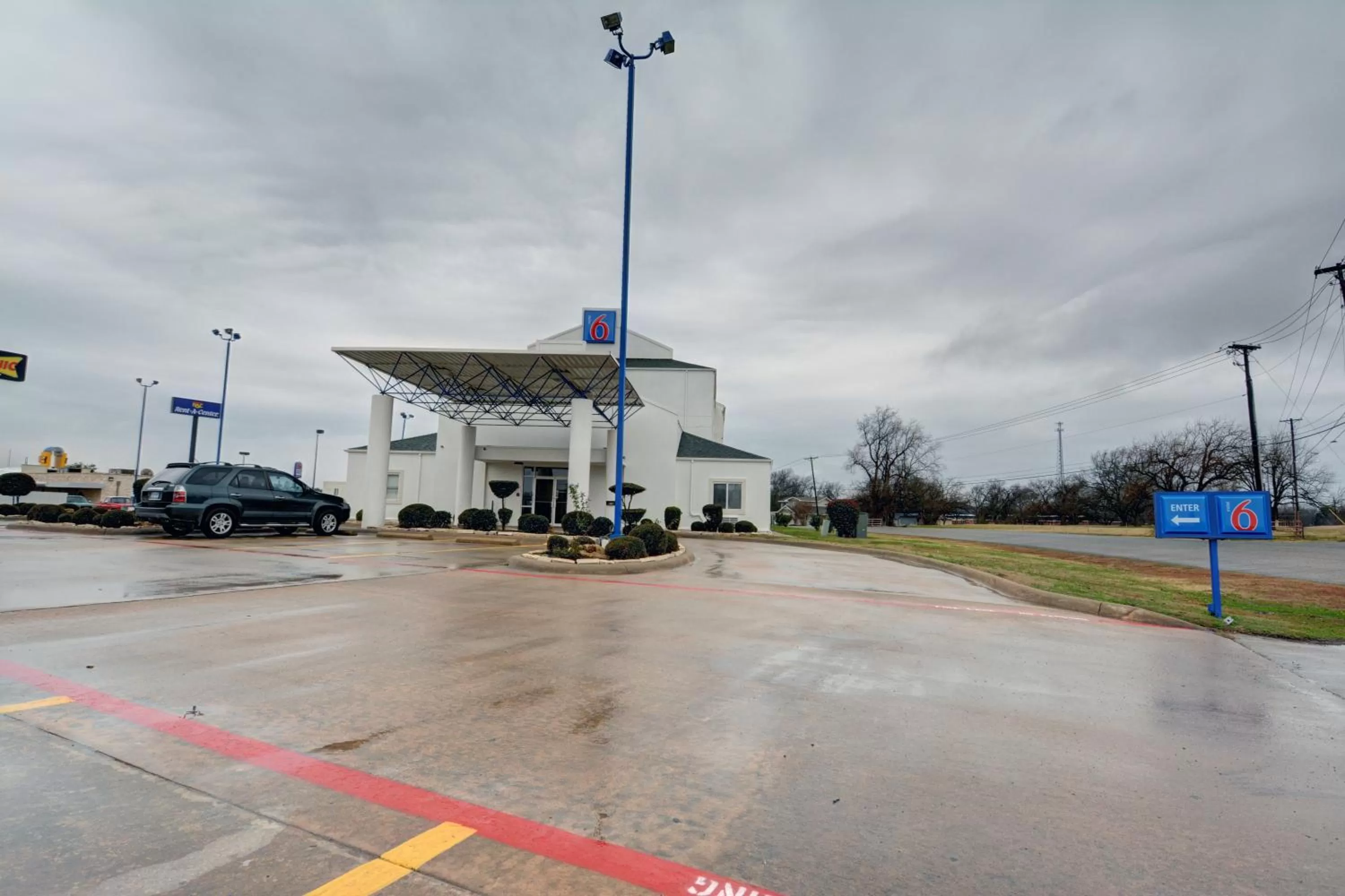 Property building in Motel 6-Denison, TX