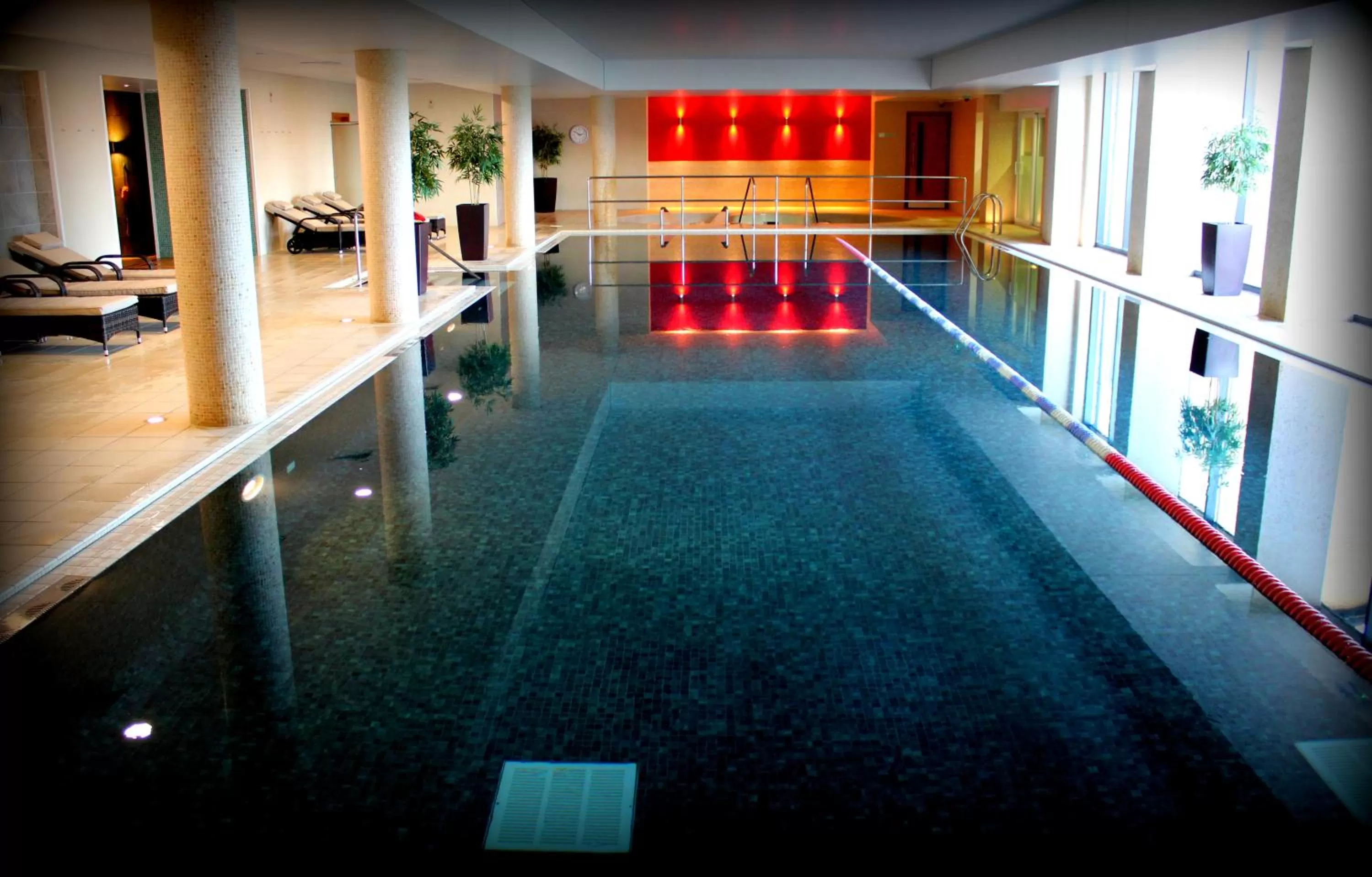 Swimming pool in Bicester Hotel, Golf & Spa