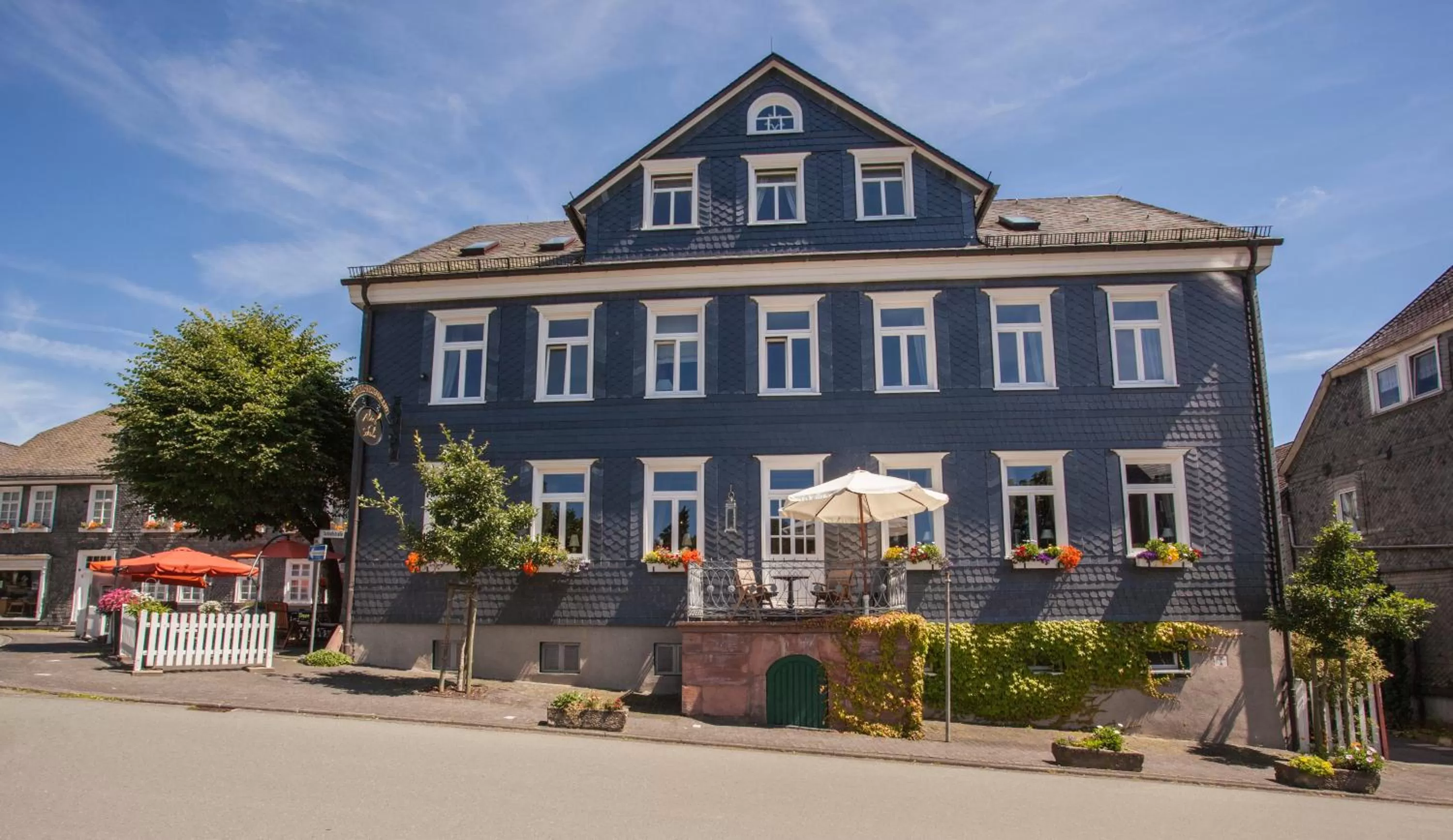 Property building in Hotel Alte Schule