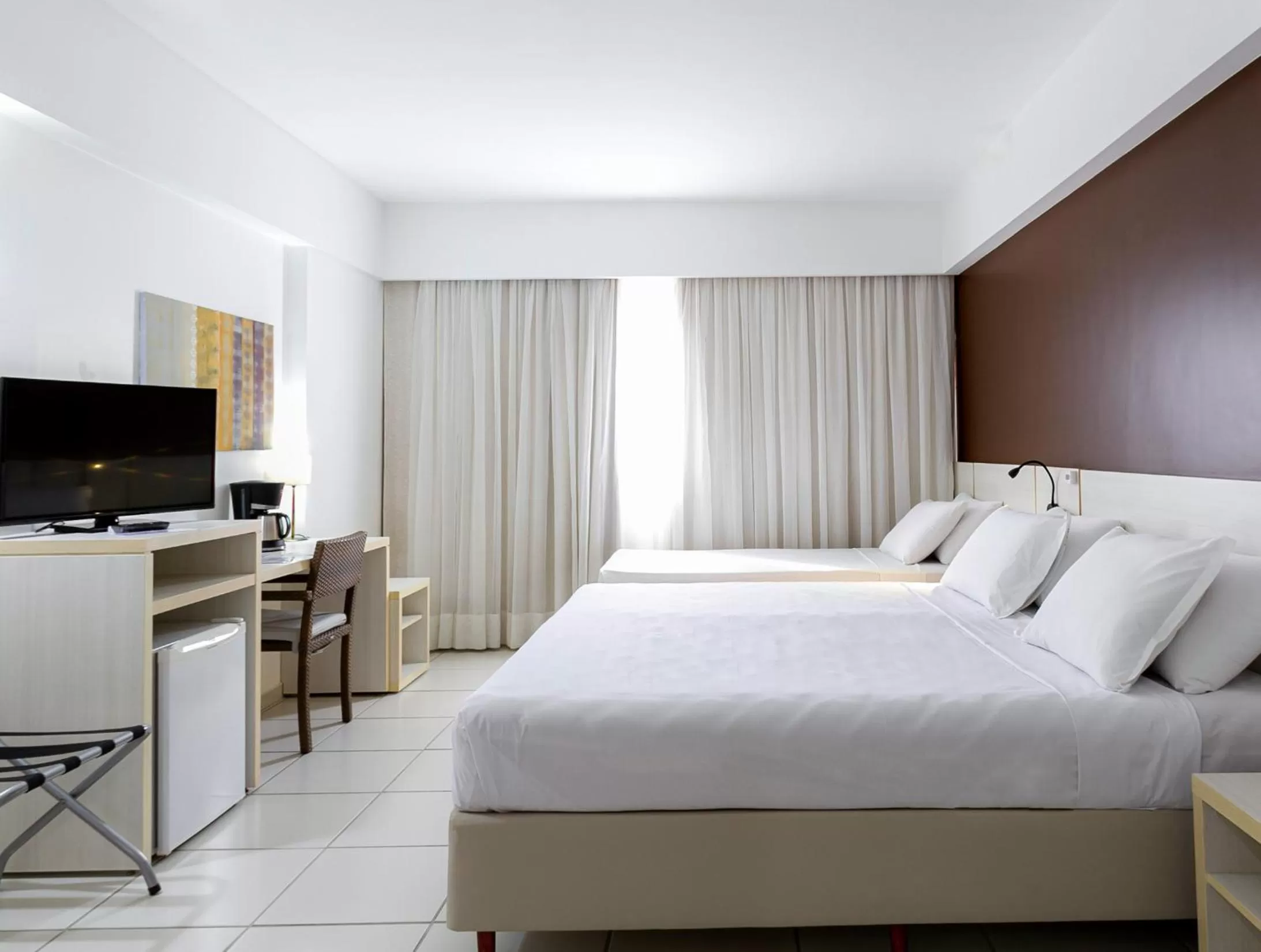 Property building, Bed in Best Western Suites Le Jardin Caldas Novas