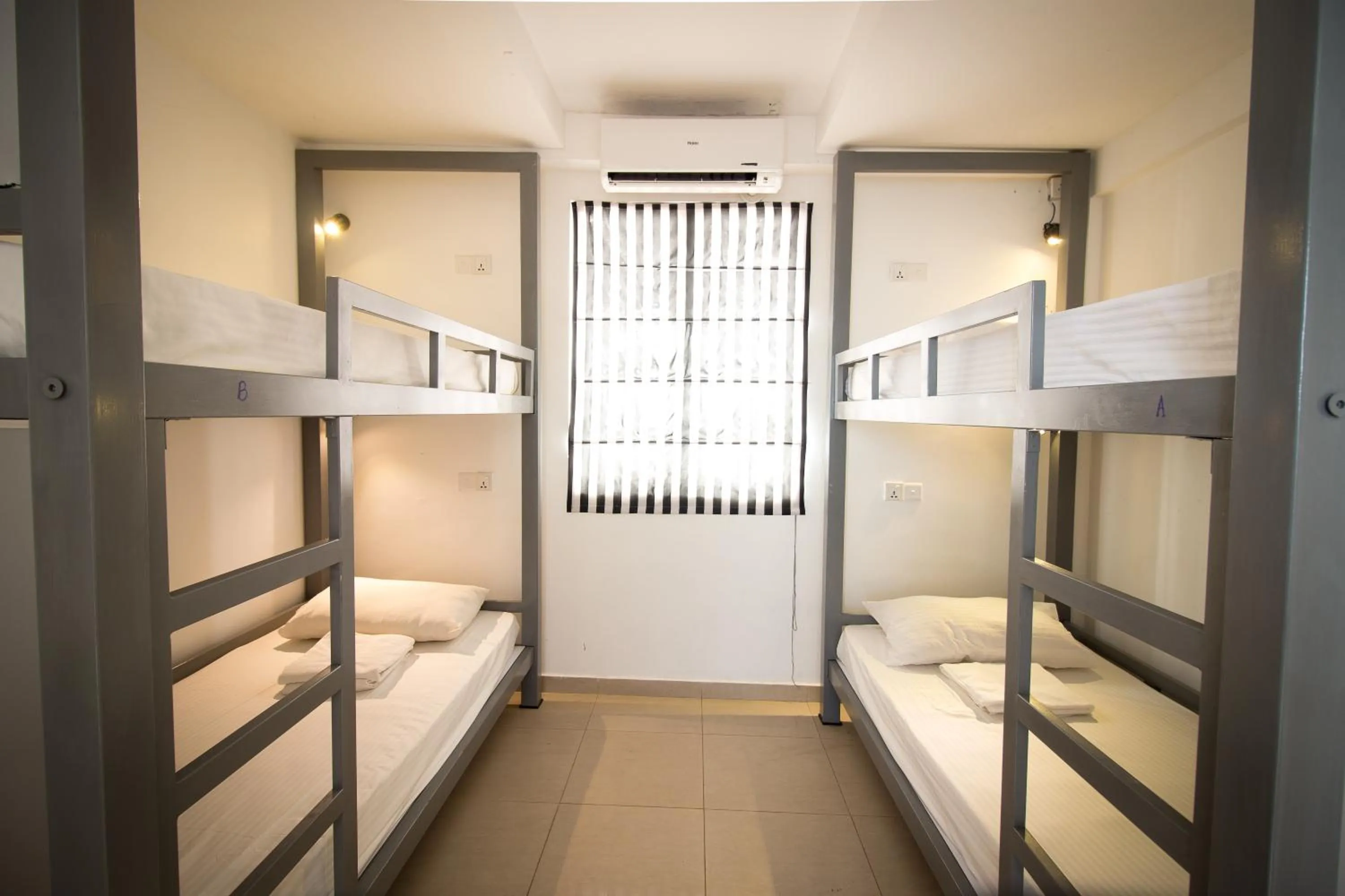 bunk bed, Bed in Clock Inn Colombo