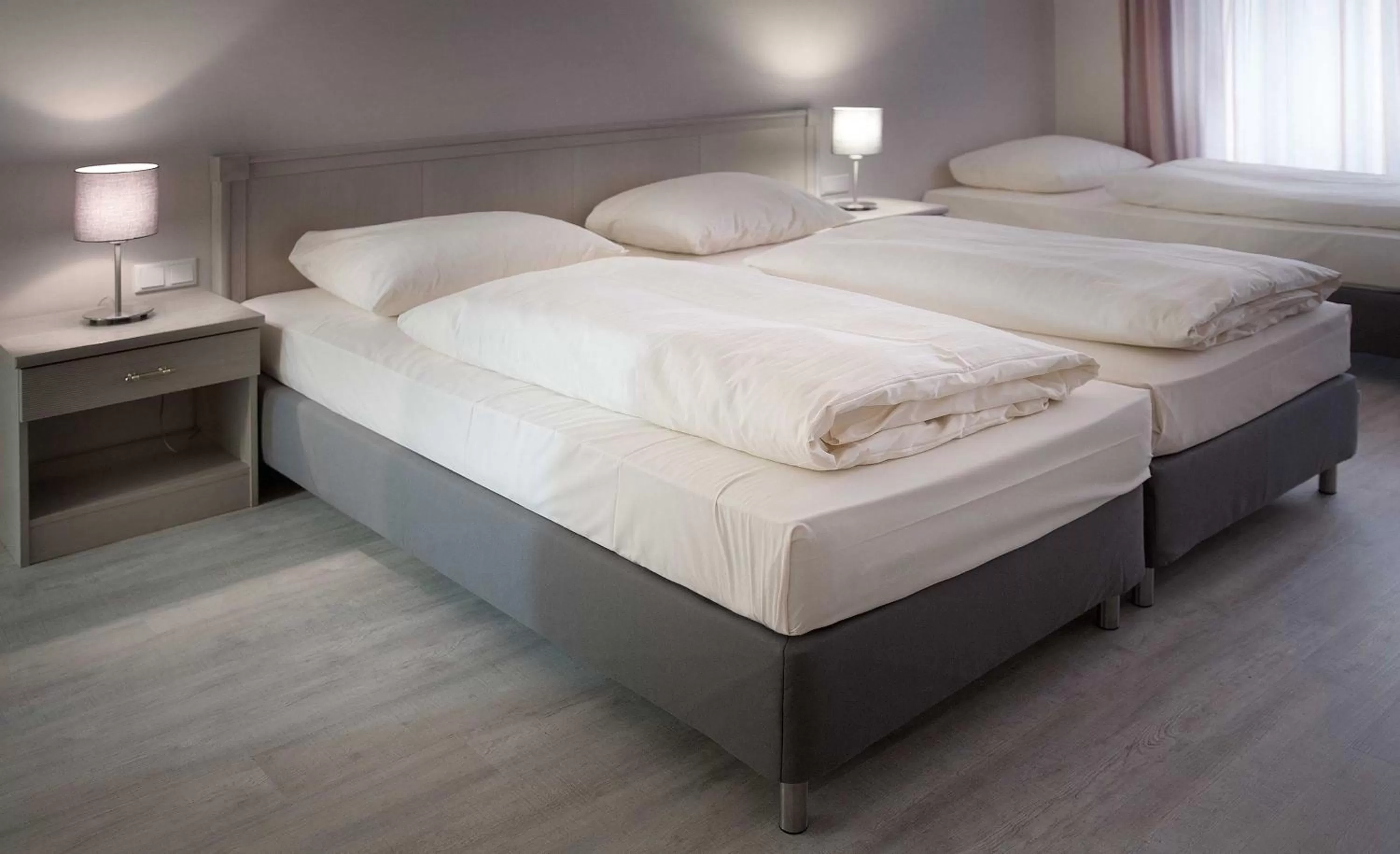 Photo of the whole room in Hotel Deutsches Theater