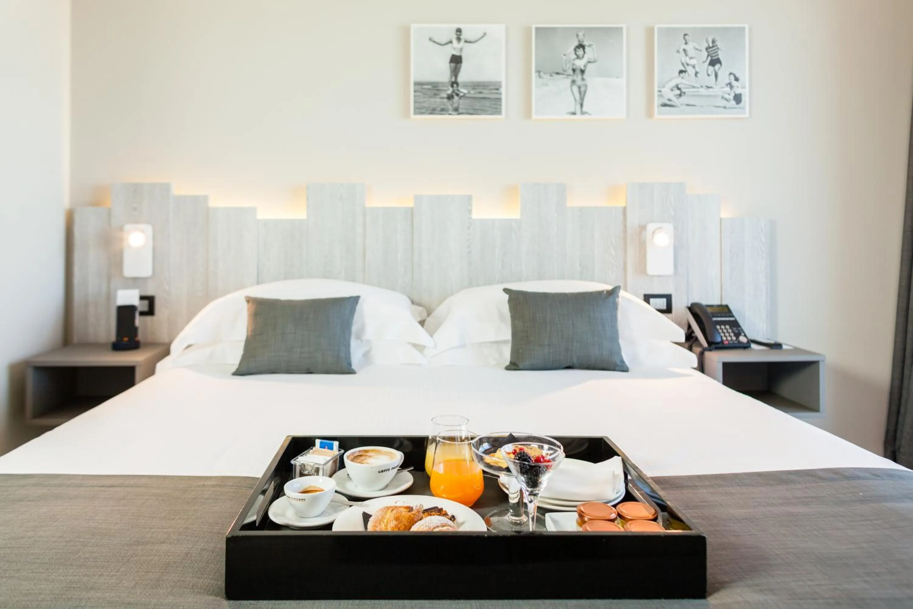 Bed in Nautilus Family Hotel