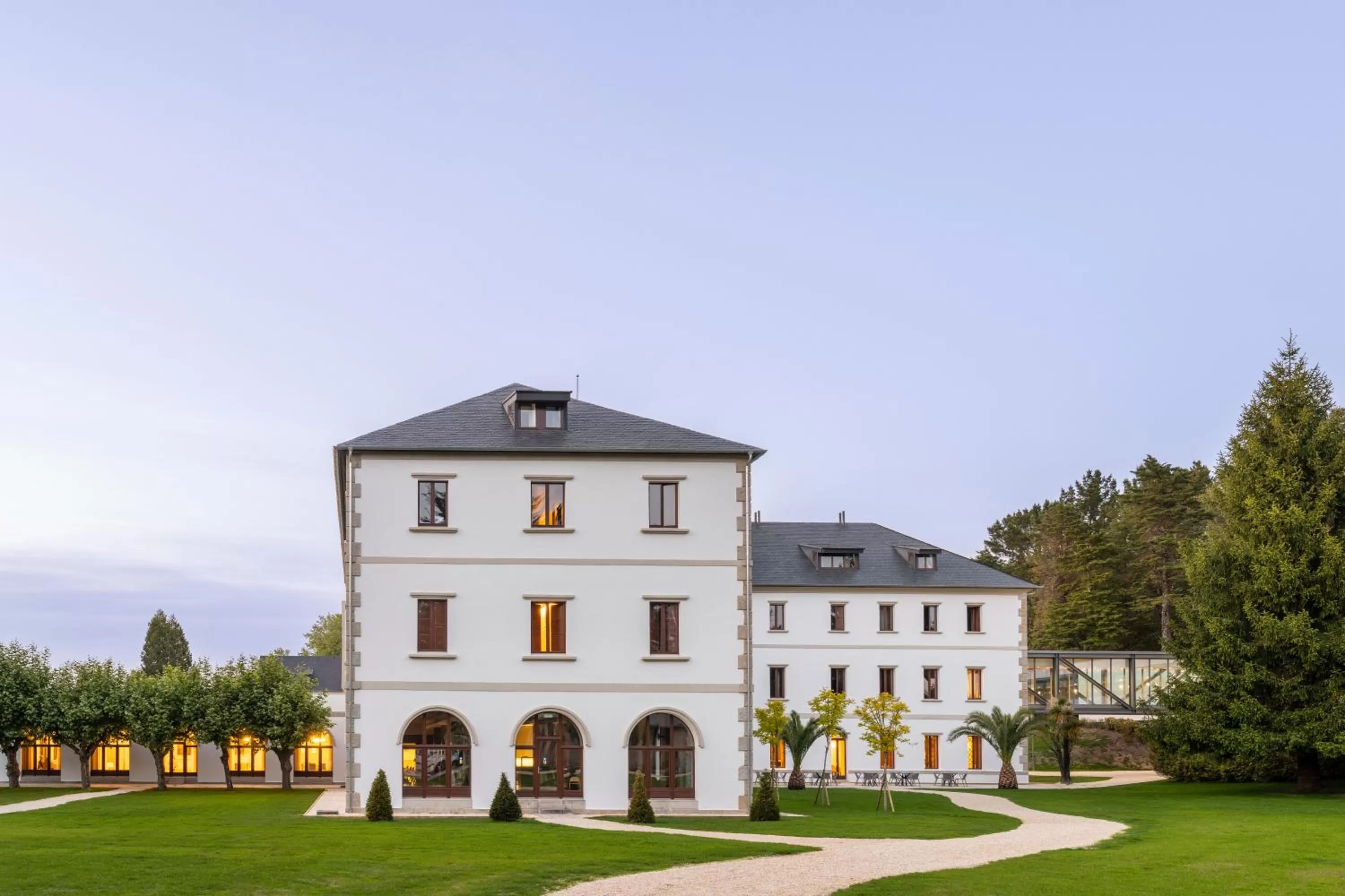 Property building in Iberik Gran Balneario de Guitiriz