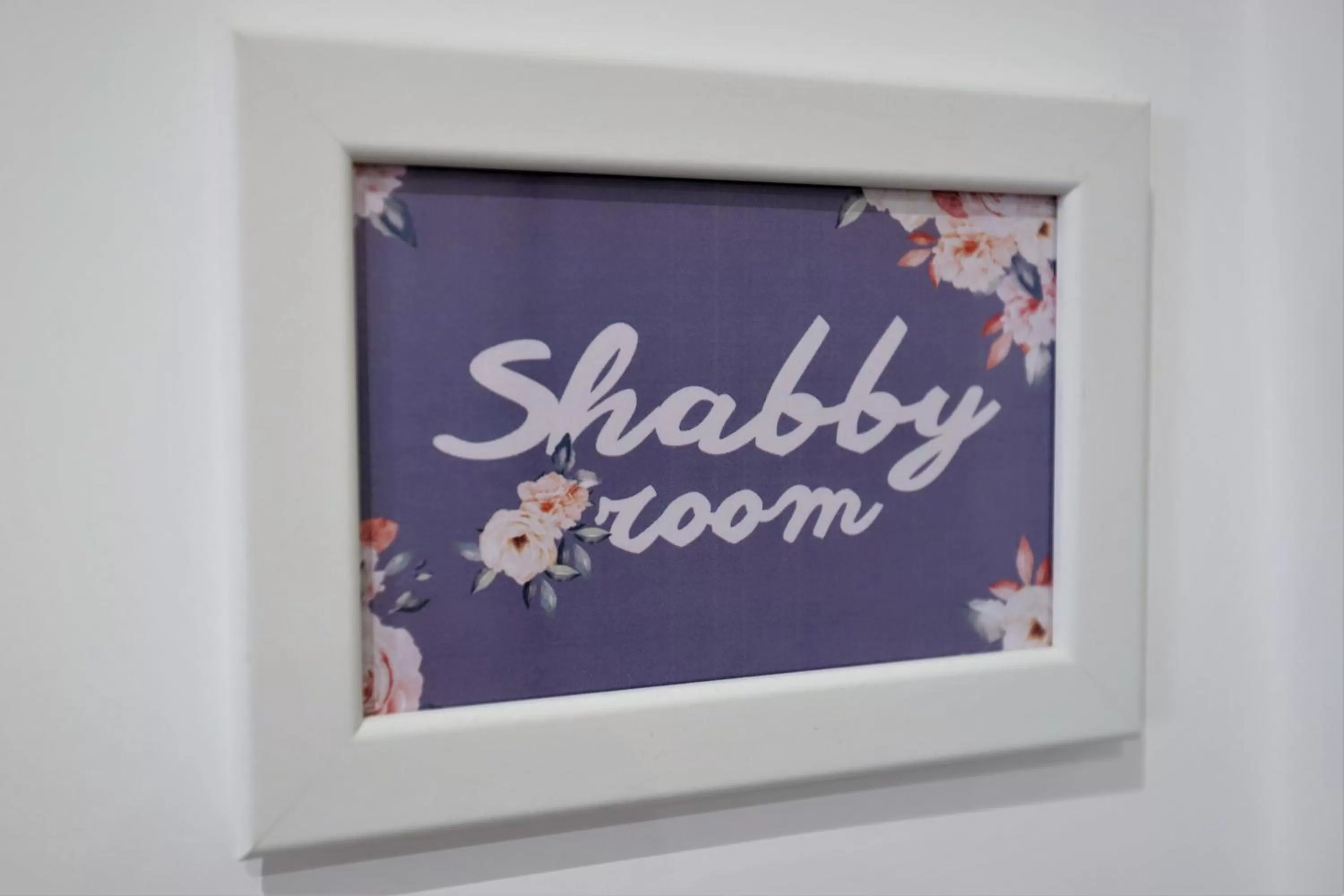 Decorative detail in Napoli Vesuvio Apartments by Dimorra