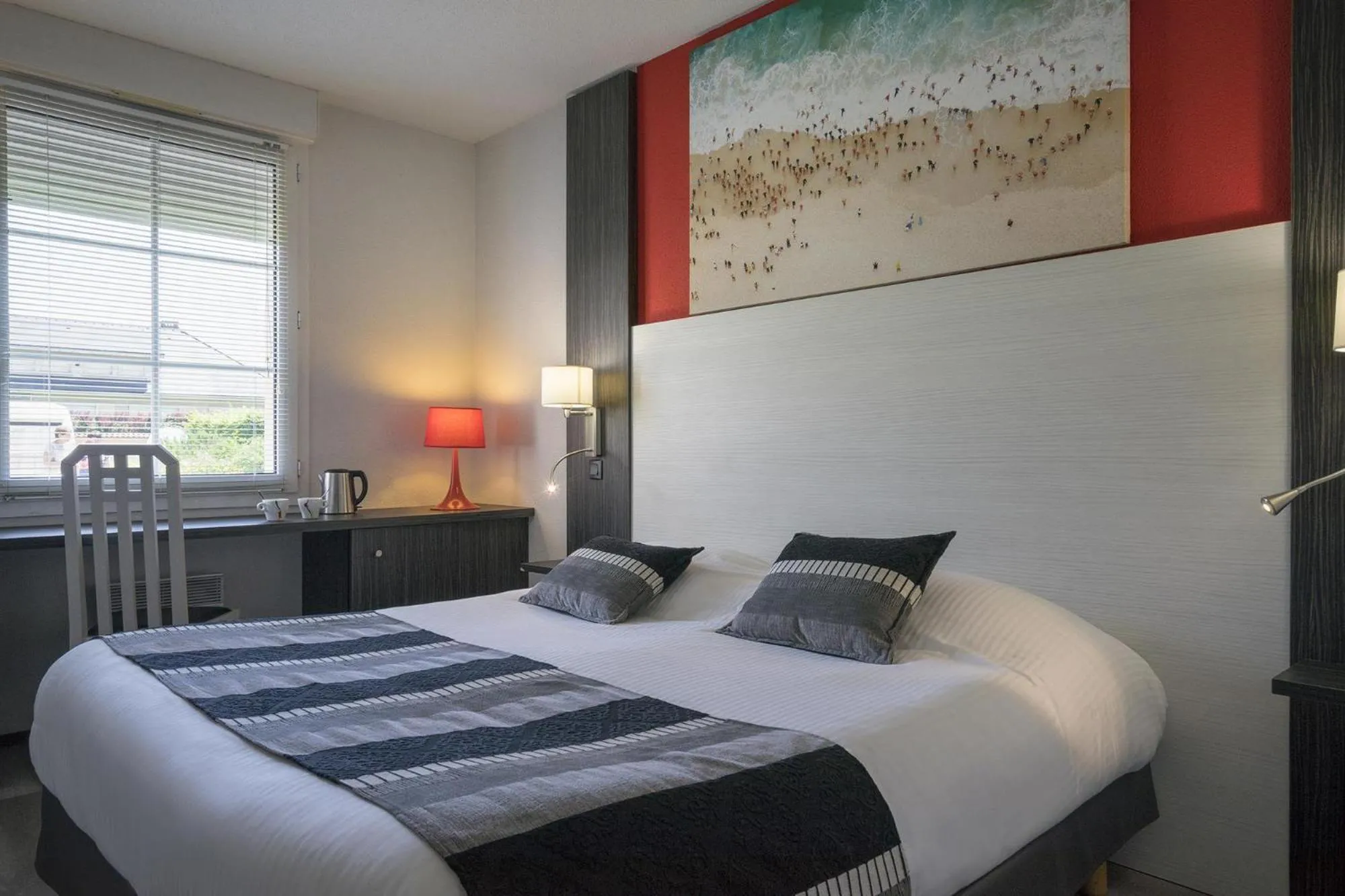 Bed in The Originals Boutique, Hôtel Le Pillebois, Bourg-en-Bresse Nord