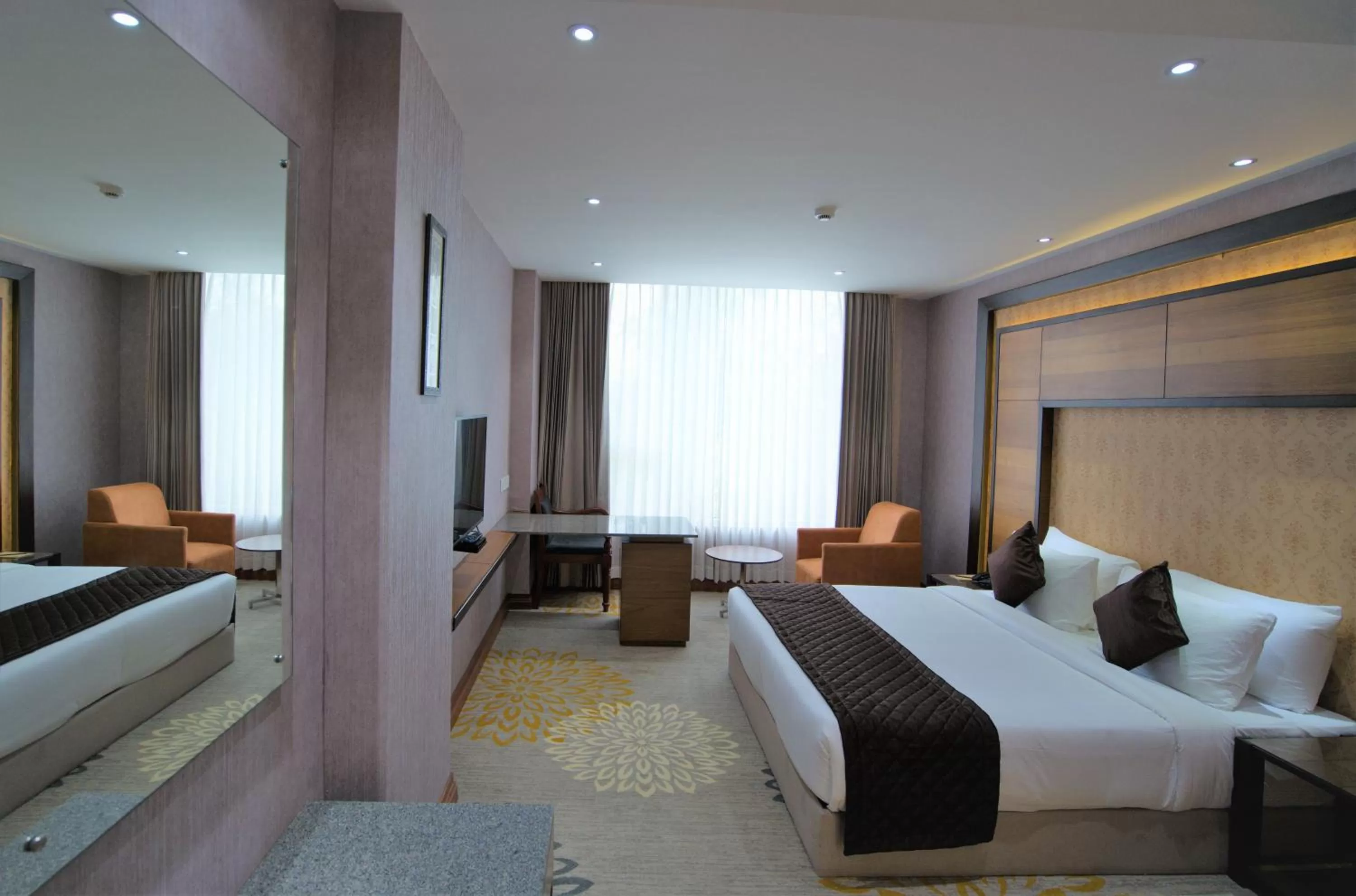 Bedroom, Bed in Hotel Hills