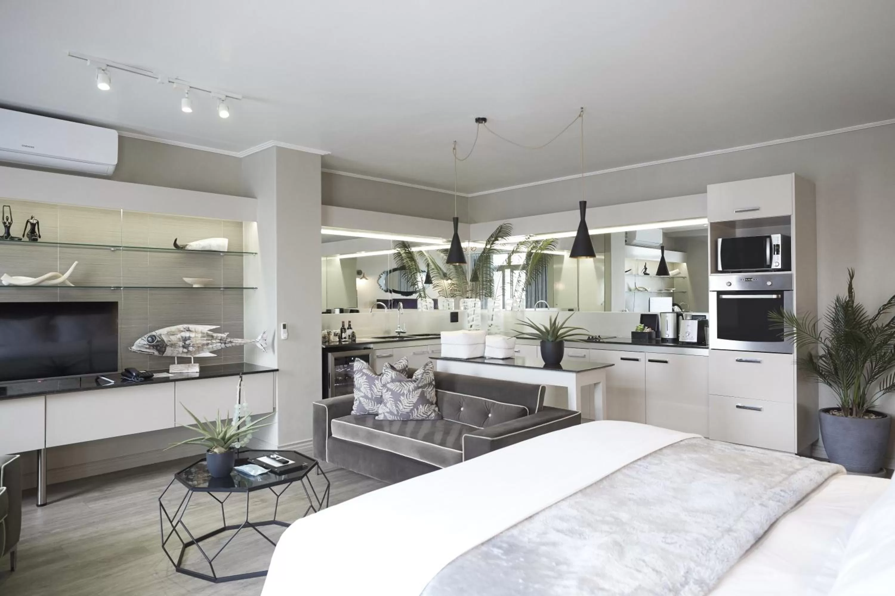 Bed in The Hyde All Suite Hotel