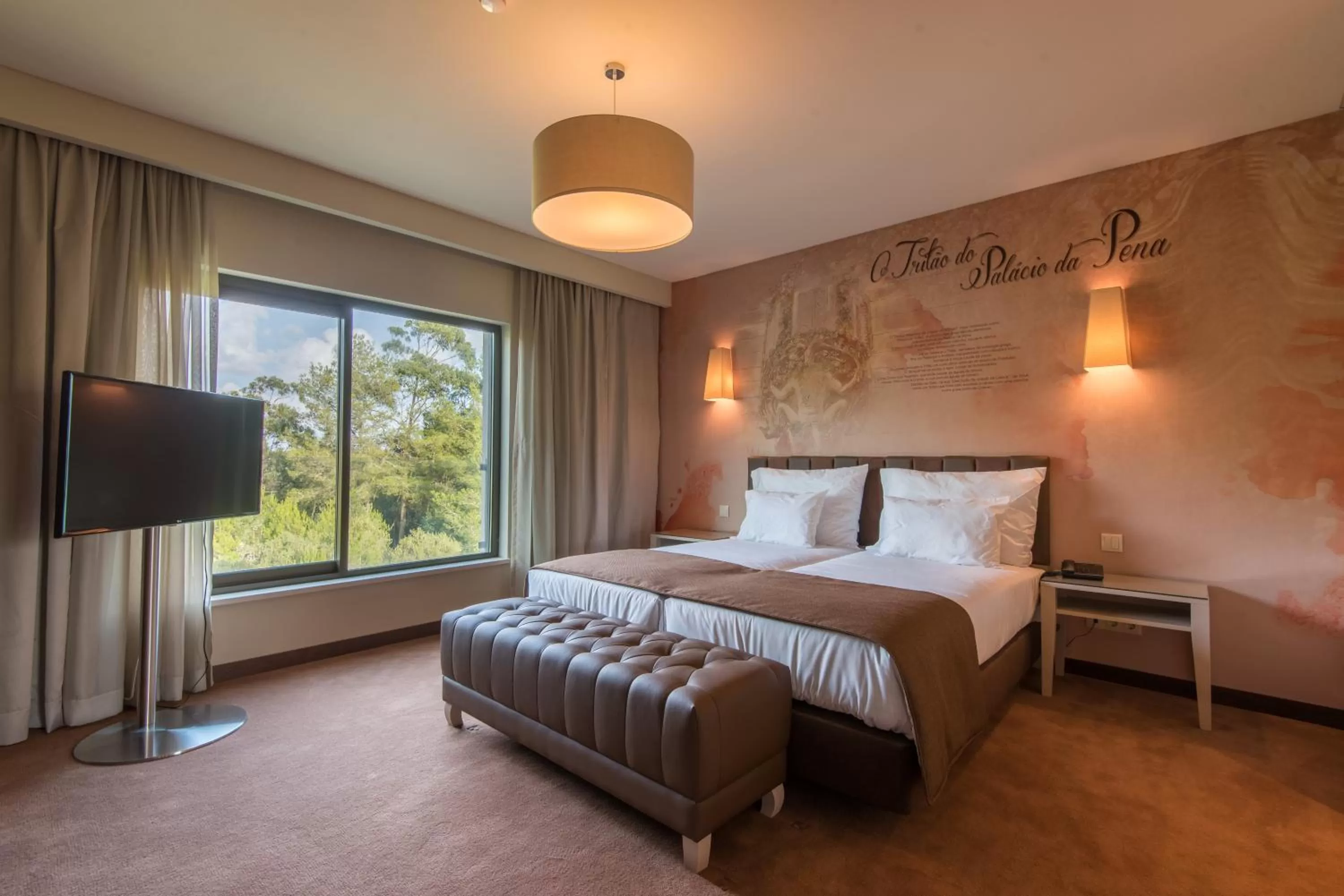 Bedroom, Bed in Vila Gale Collection Sintra