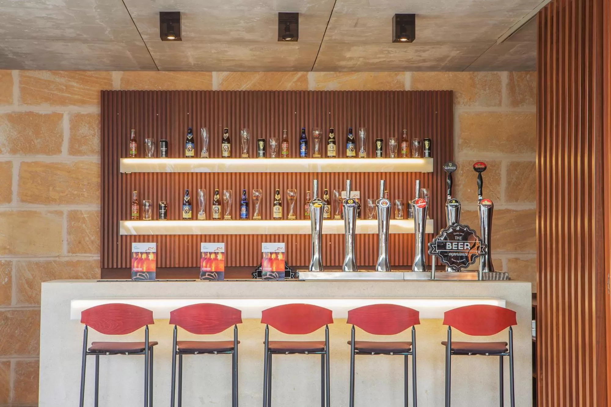 Lounge or bar in PortBlue Club Pollentia Resort & Spa