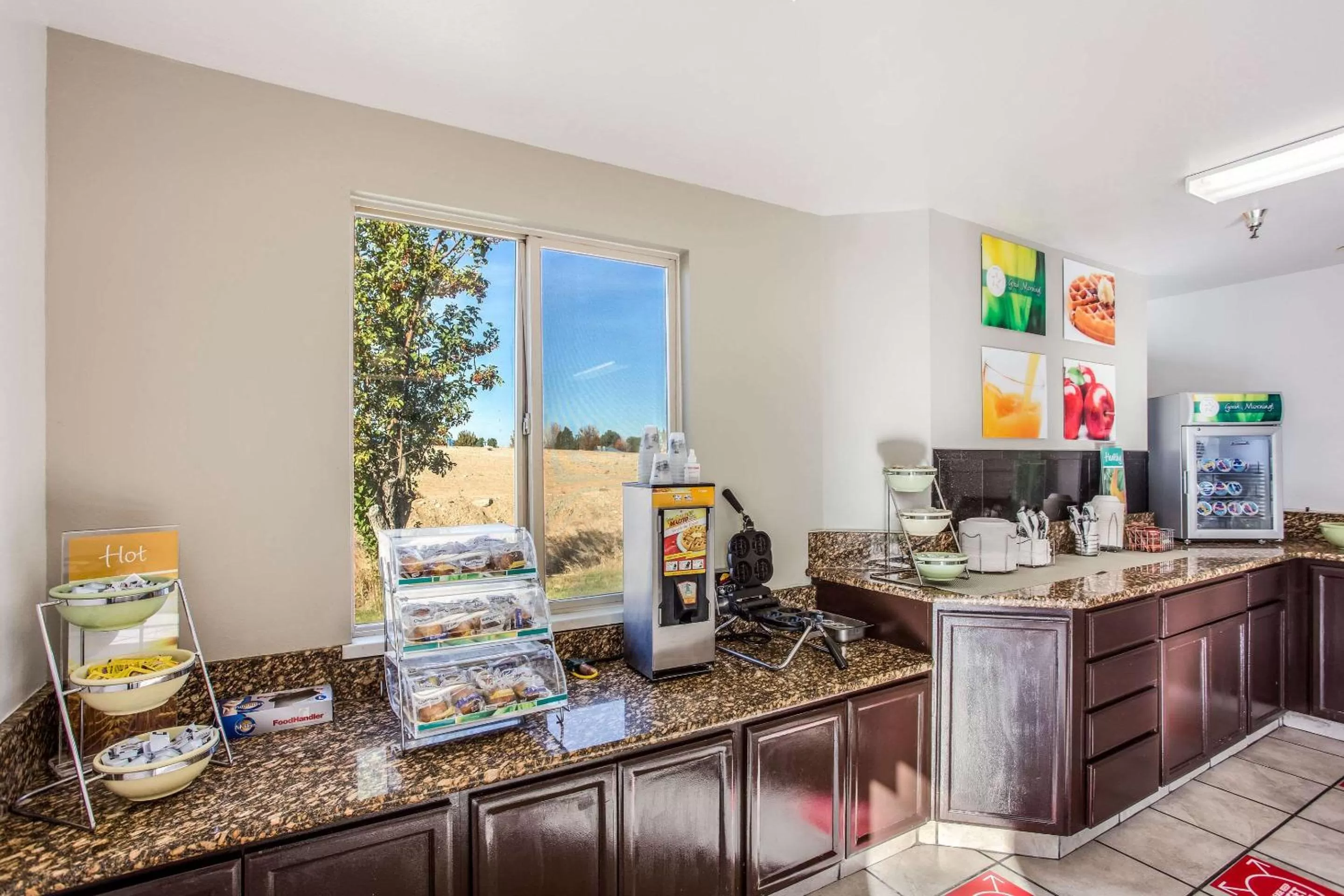 Restaurant/places to eat in Quality Inn & Suites Meridian - West Boise