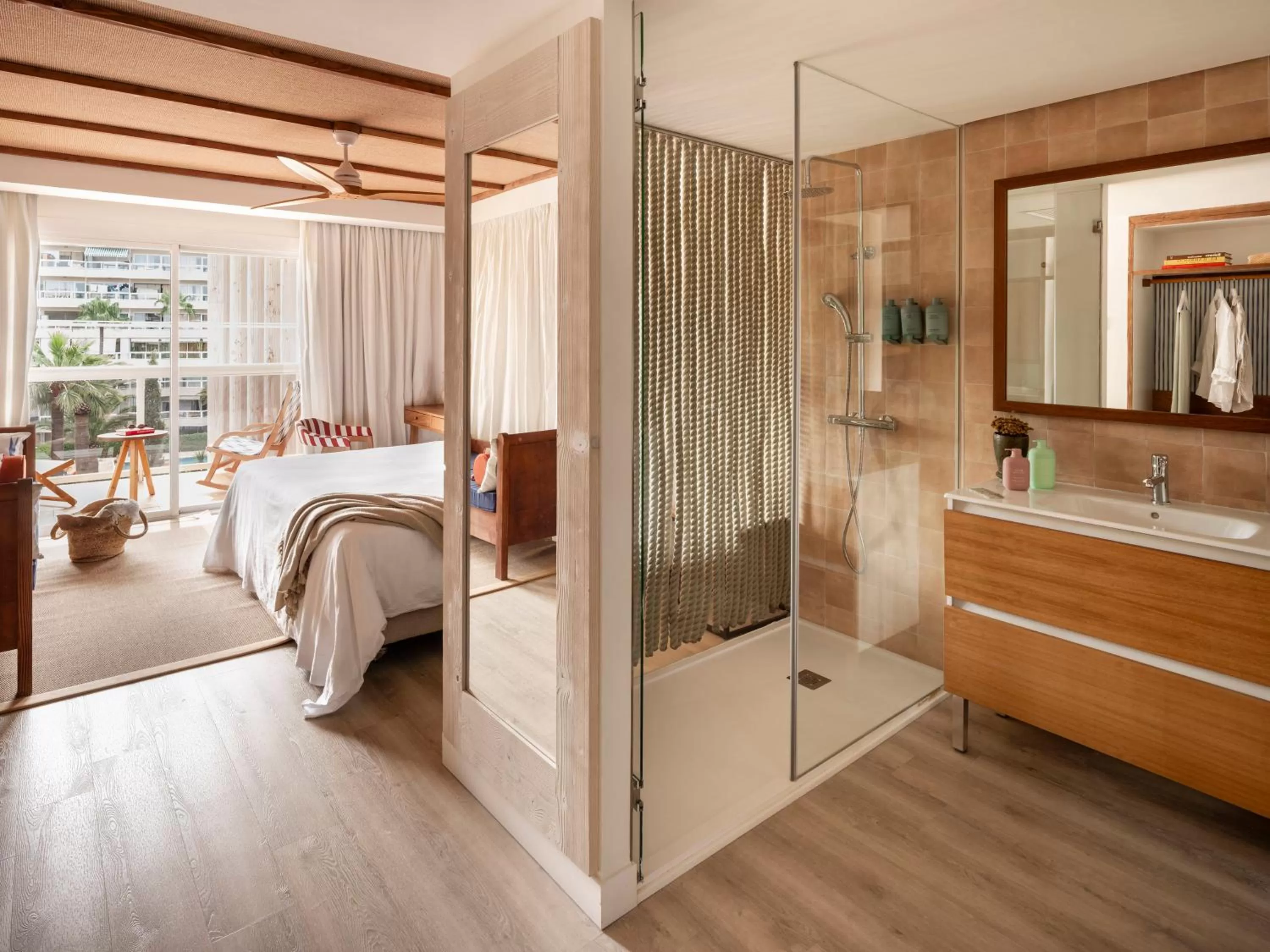 Photo of the whole room, Bed in Zel Mallorca