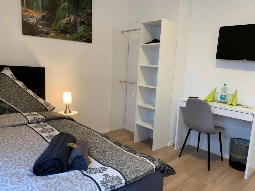 Bed in Checkinn Hotel