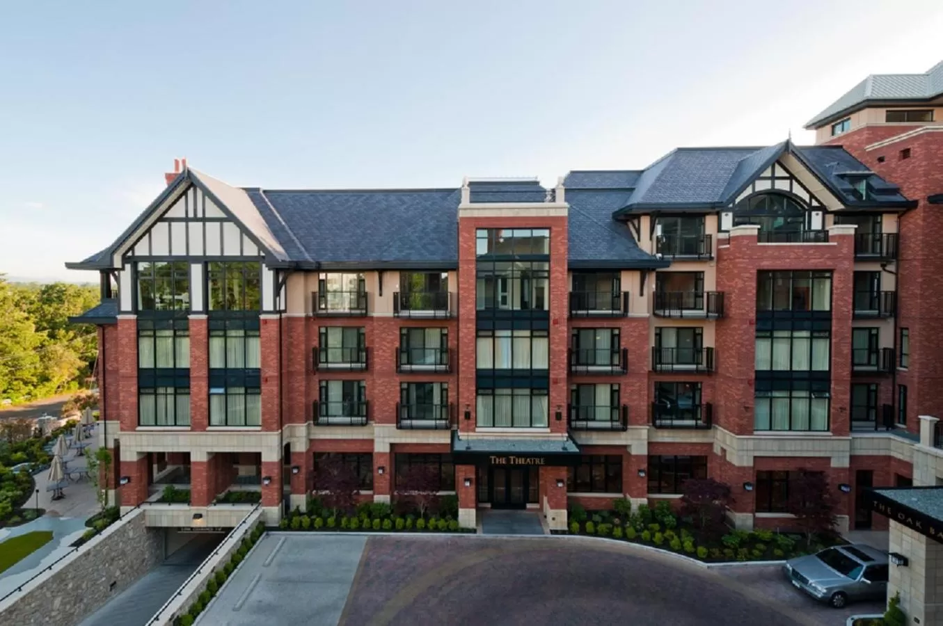 Location in Oak Bay Beach Hotel