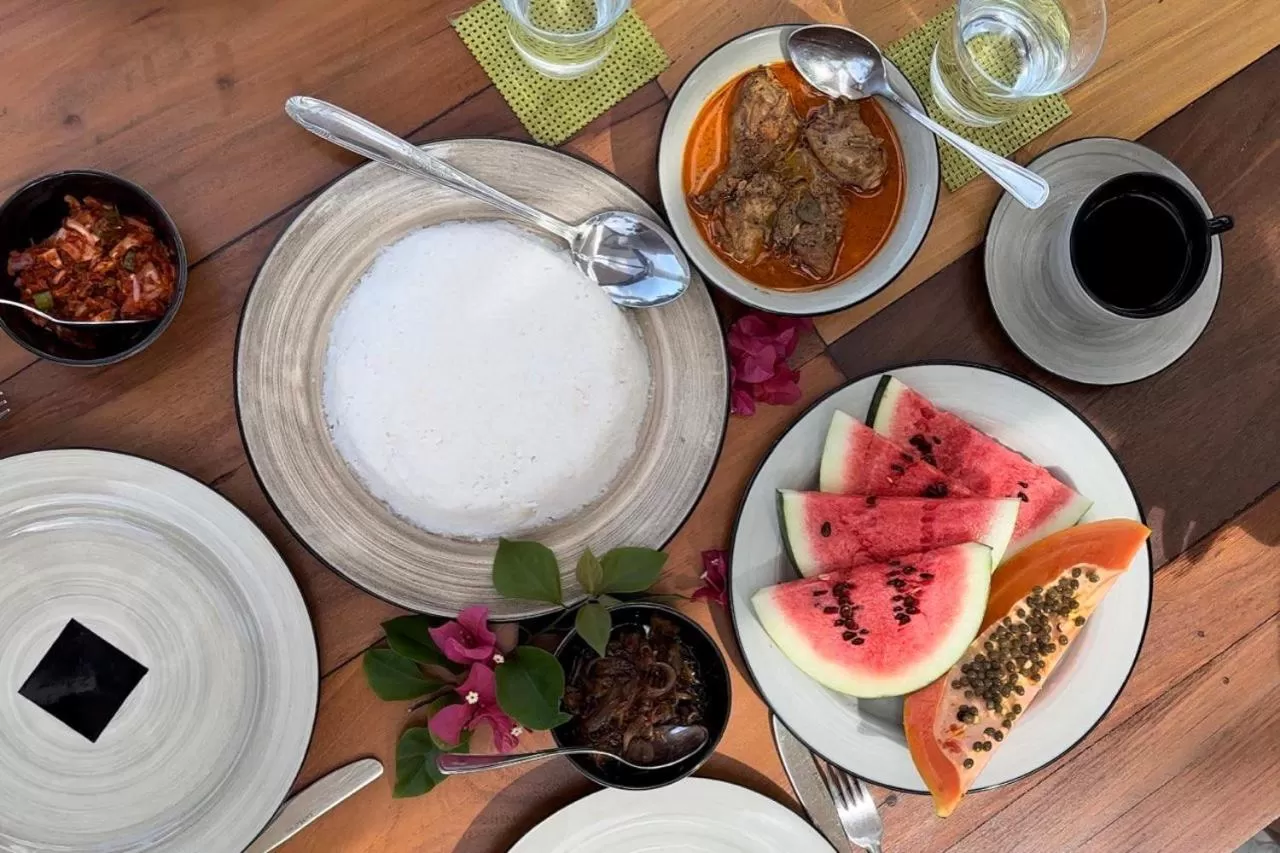 Food in Sānti Beach House with pool & beach