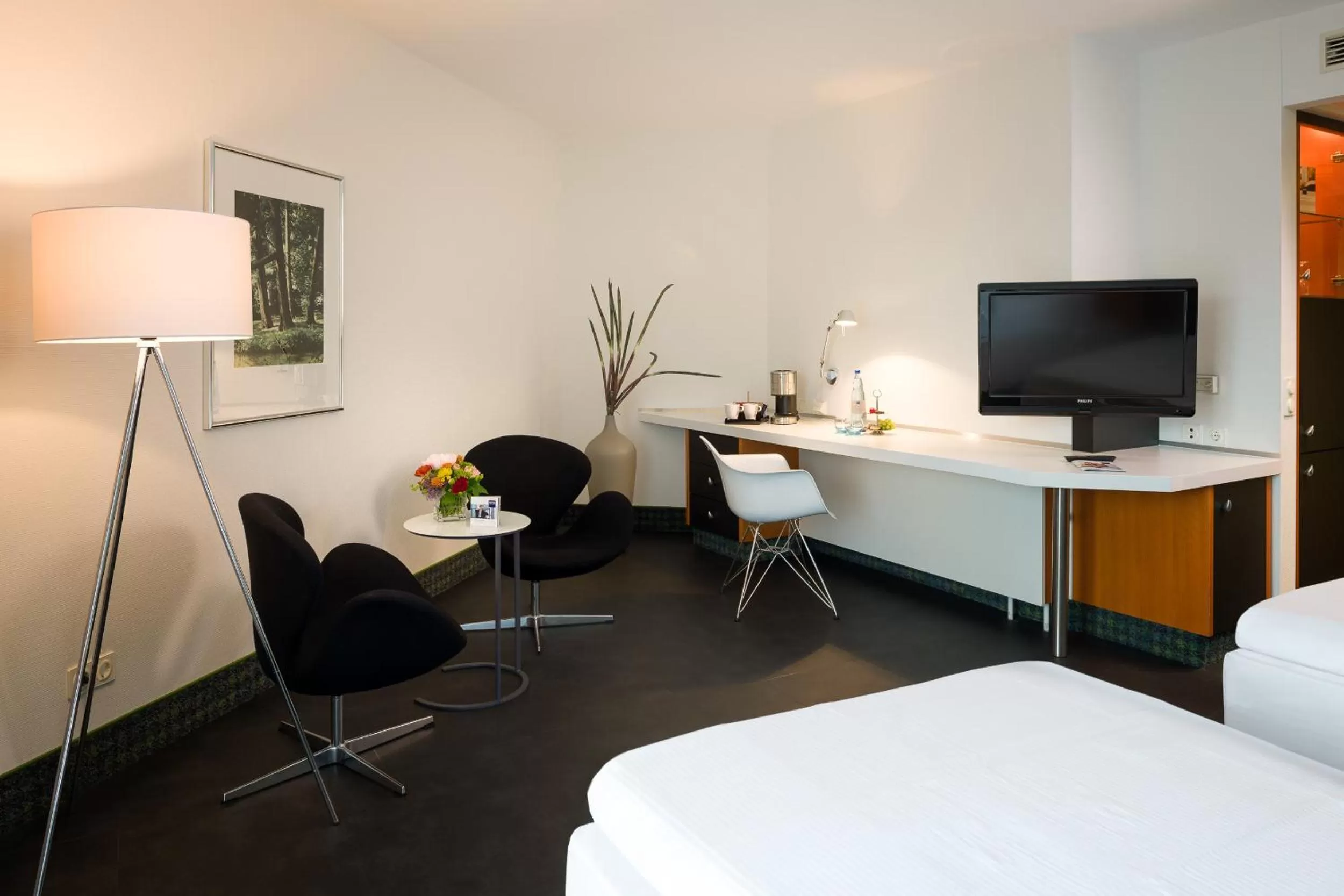 Bedroom, Bed in Dorint Kongresshotel Düsseldorf/Neuss