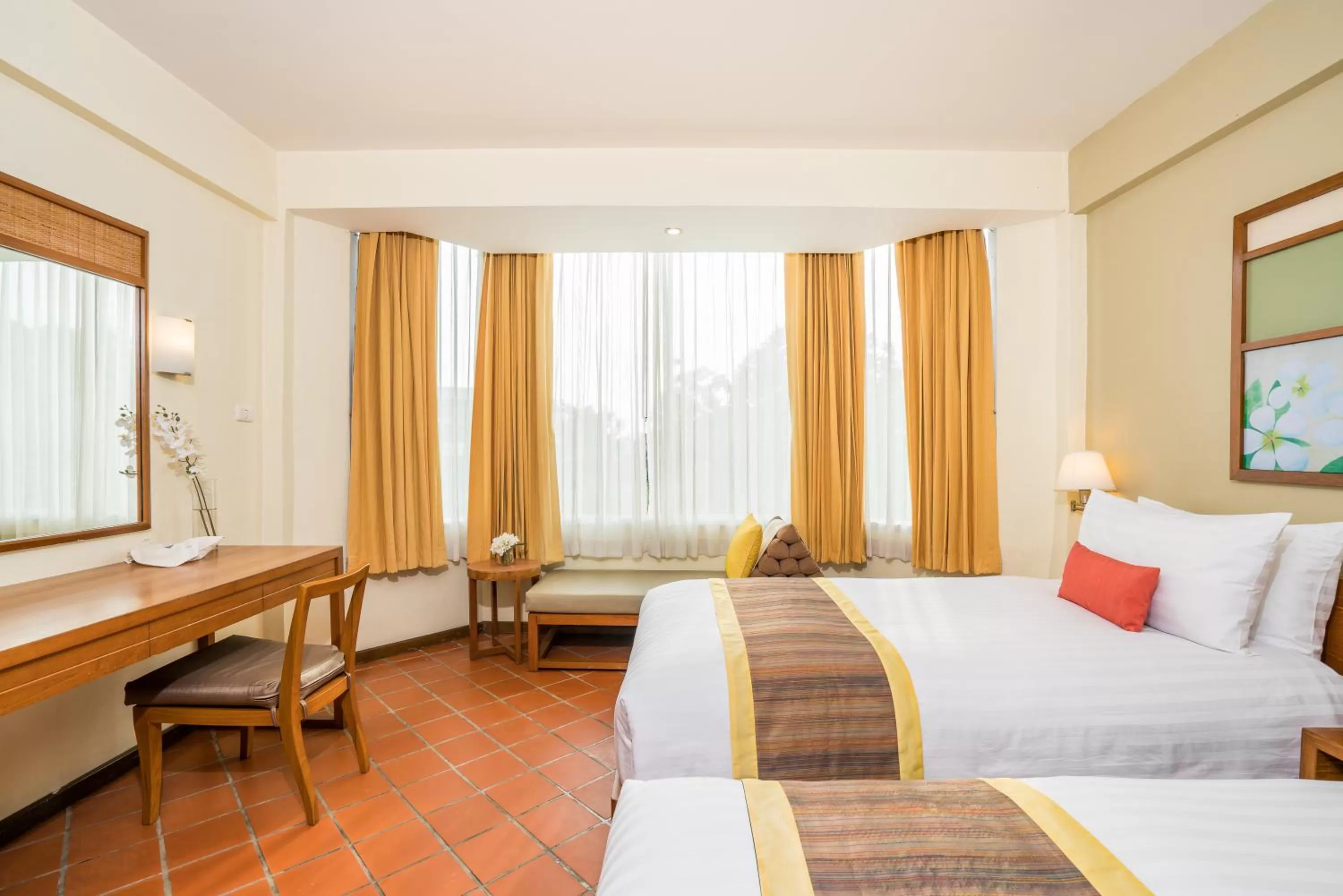 Bed in Cosy Beach Hotel - SHA Extra Plus