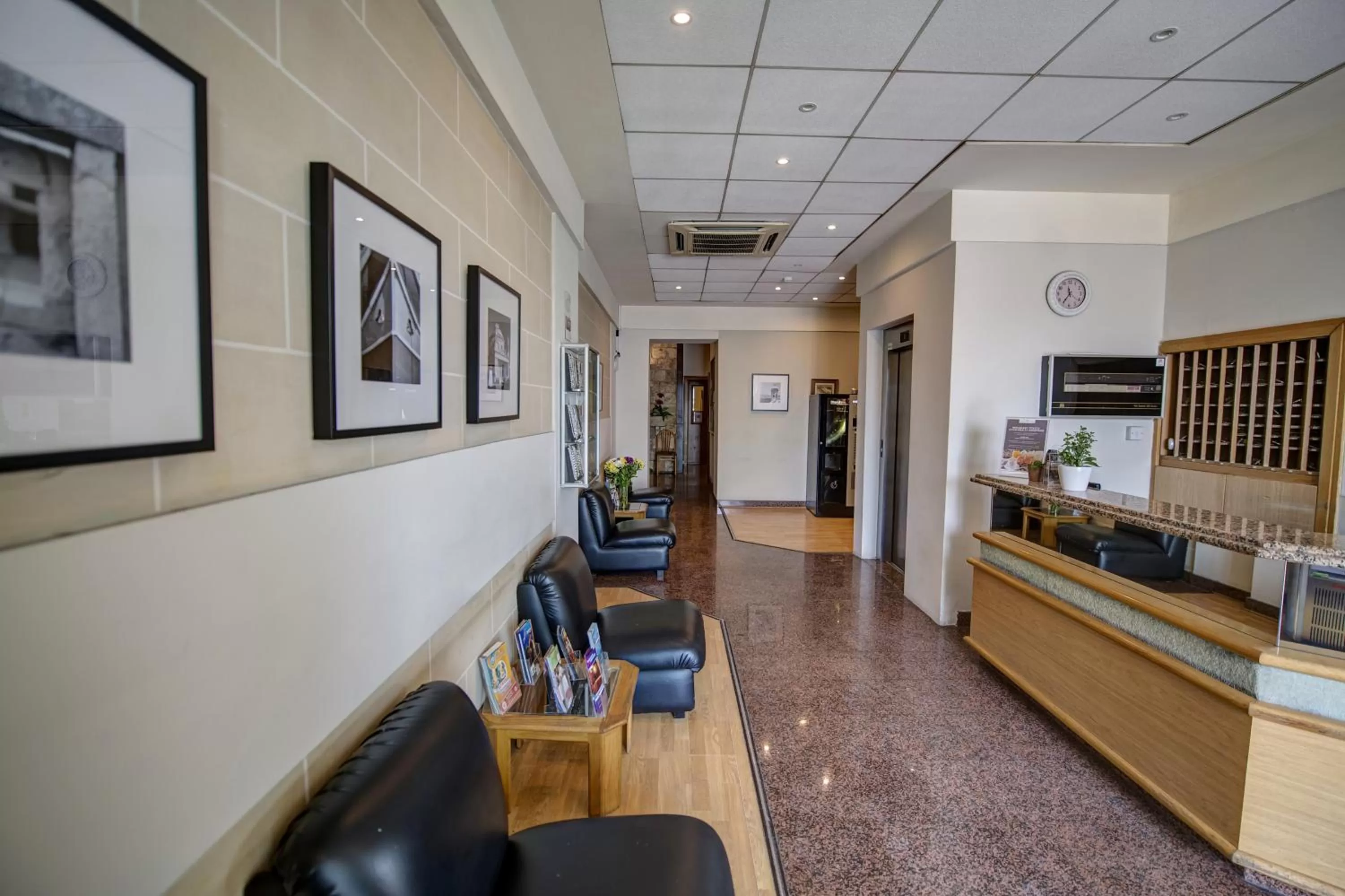 Lobby or reception in Sliema Chalet Hotel