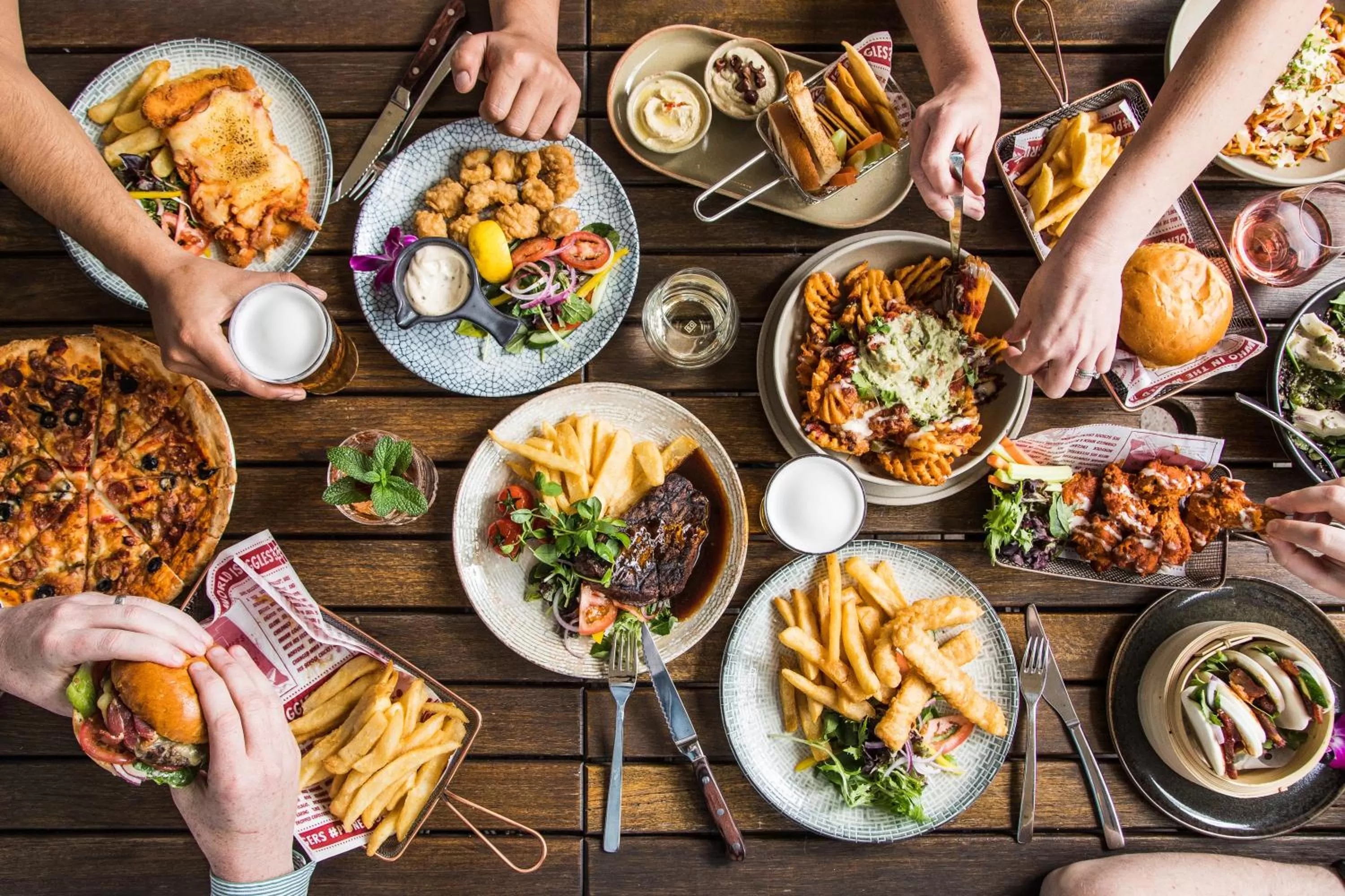 Restaurant/places to eat, Lunch and Dinner in Holiday Inn Sydney Airport, an IHG Hotel