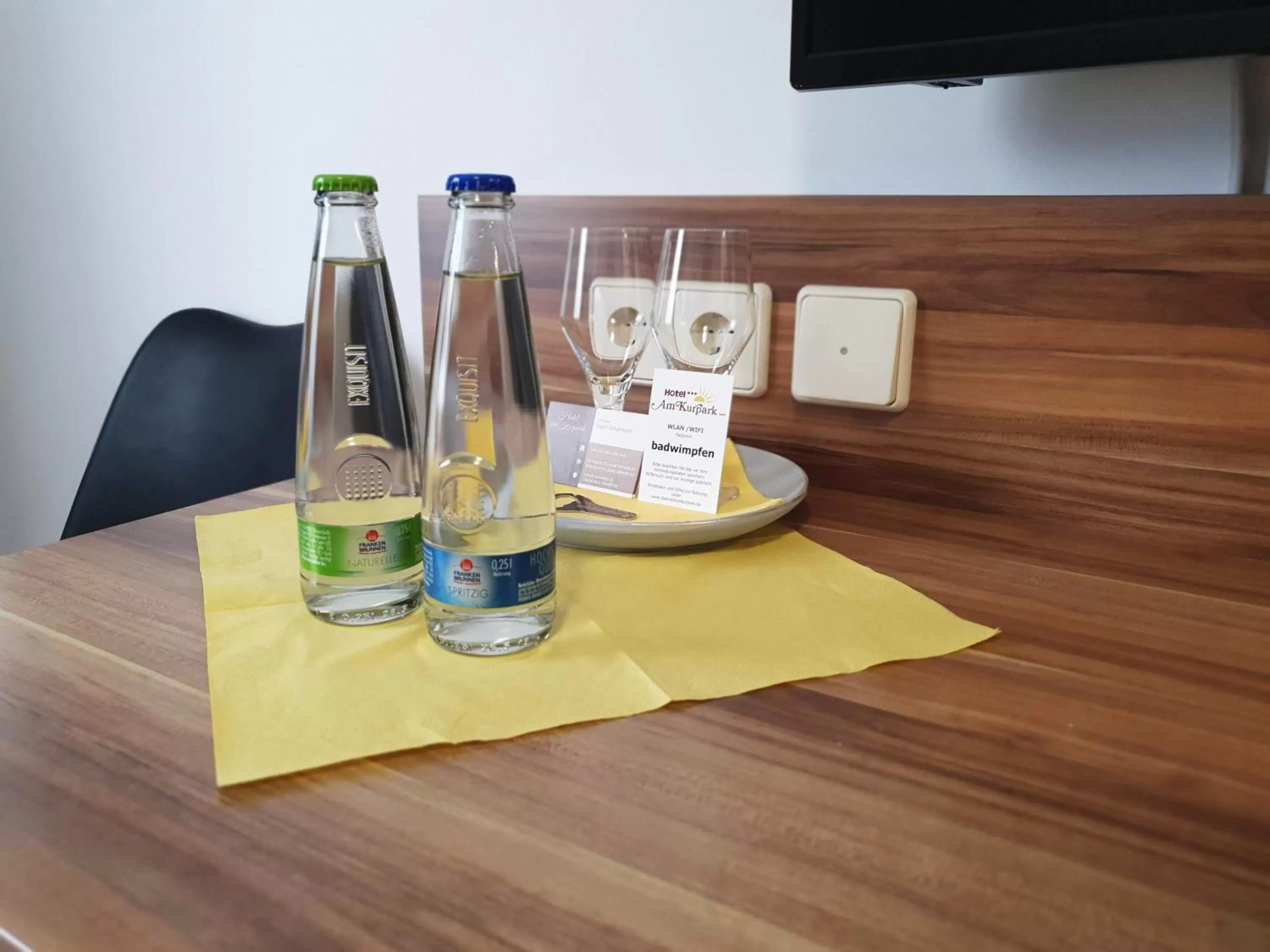 room service in Hotel am Kurpark