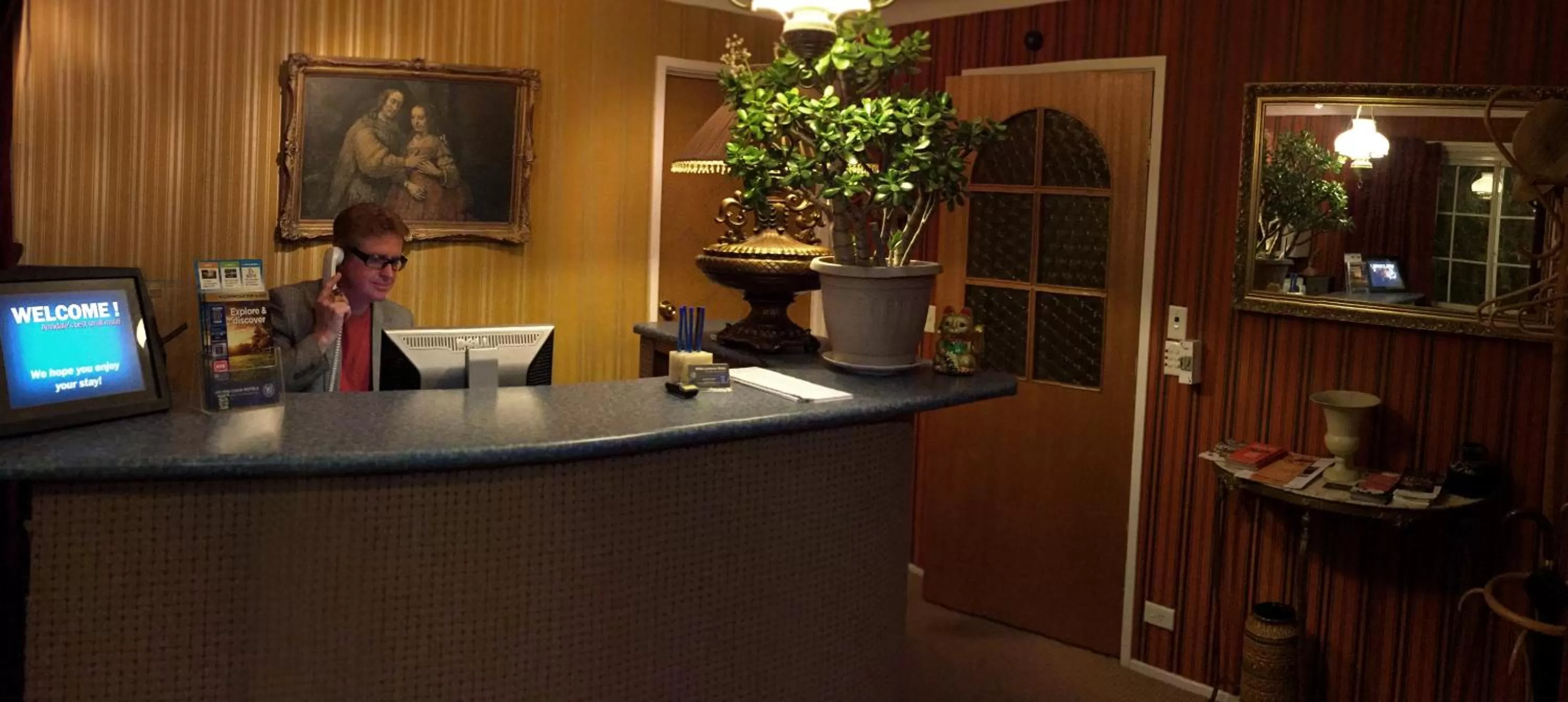 Lobby or reception in White Lanterns Motel