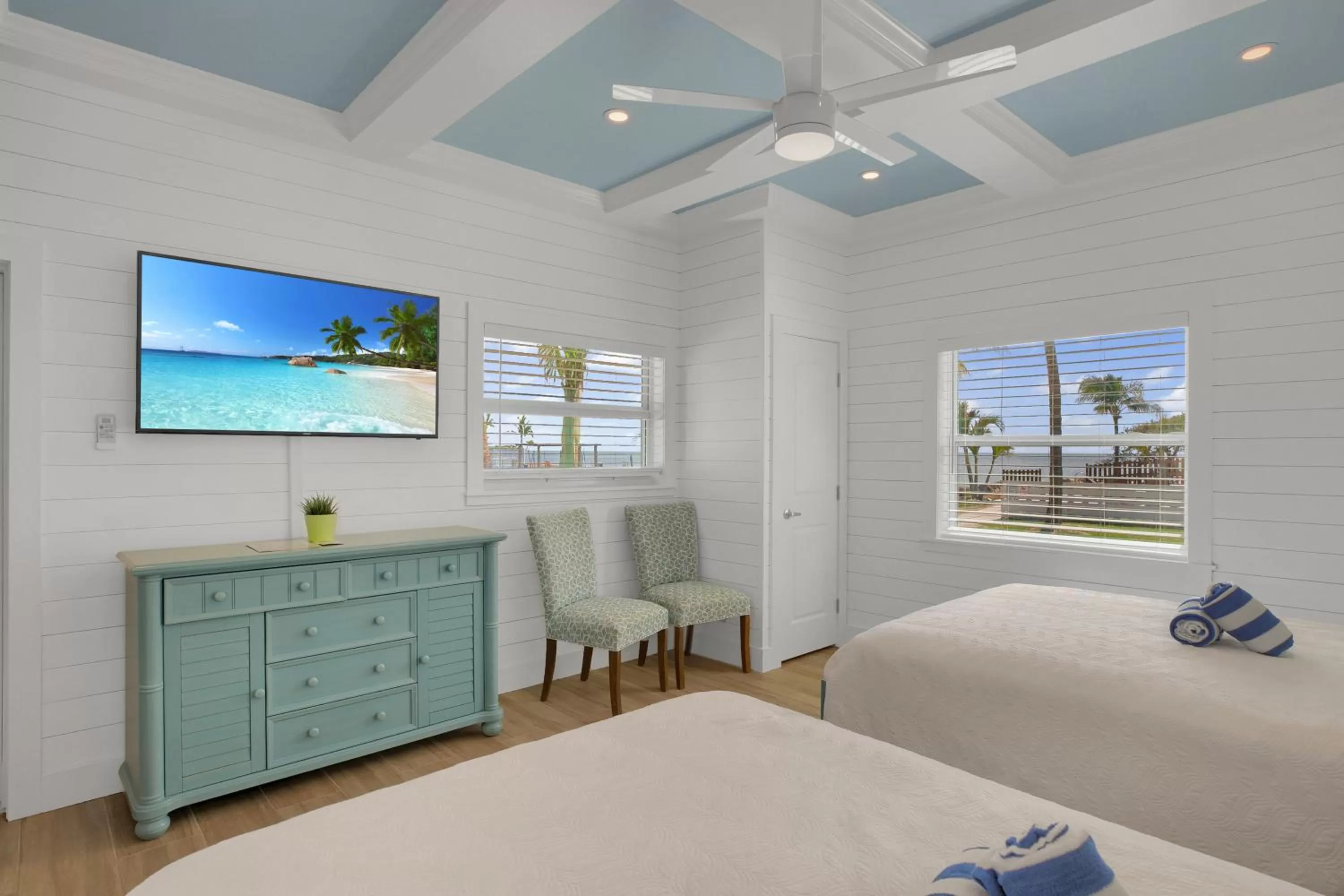 TV and multimedia, Bed in Seascape Resort & Marina