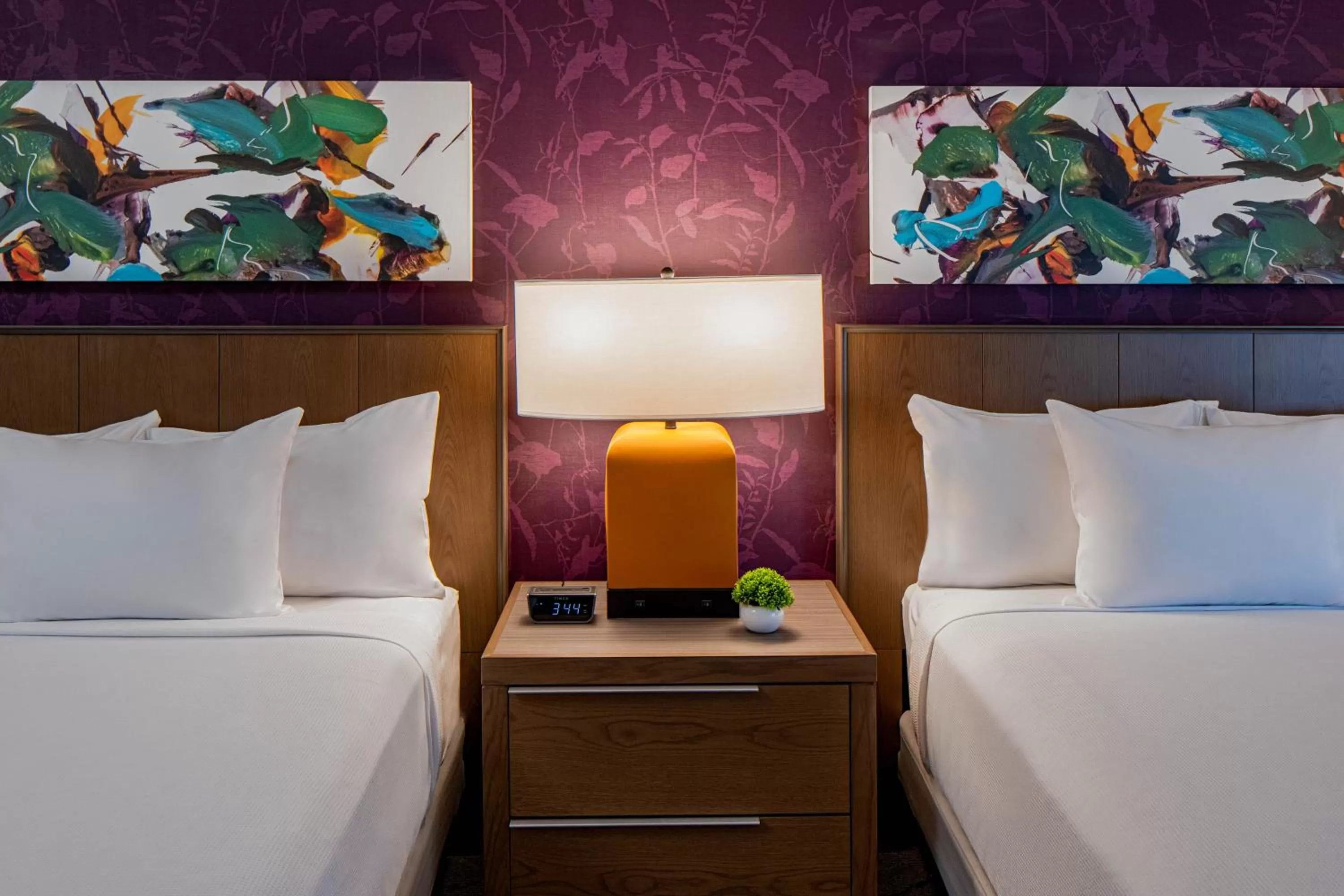 Bed in Hyatt House Tampa Downtown